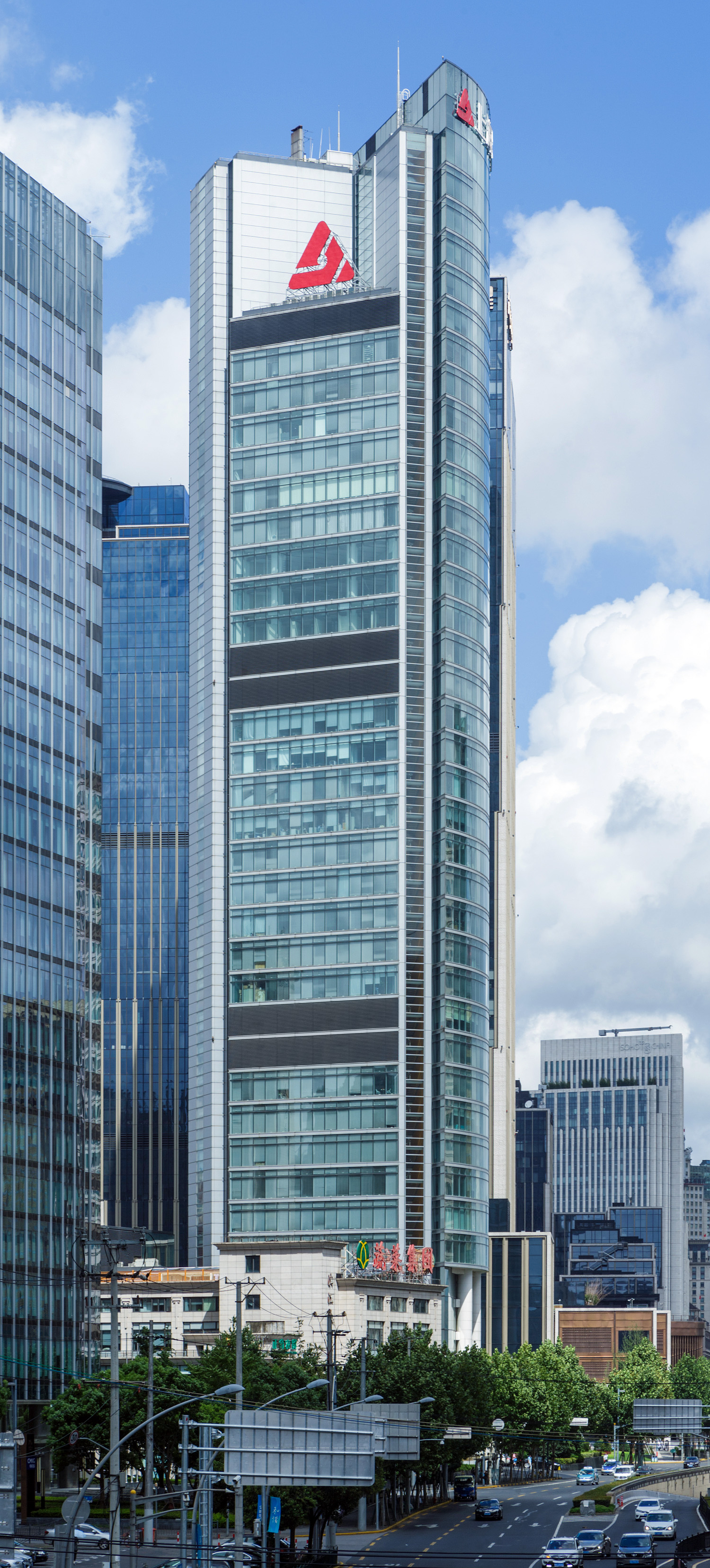 Jiushi Corporation Headquarters, Shanghai - View from the southeast. © Mathias Beinling