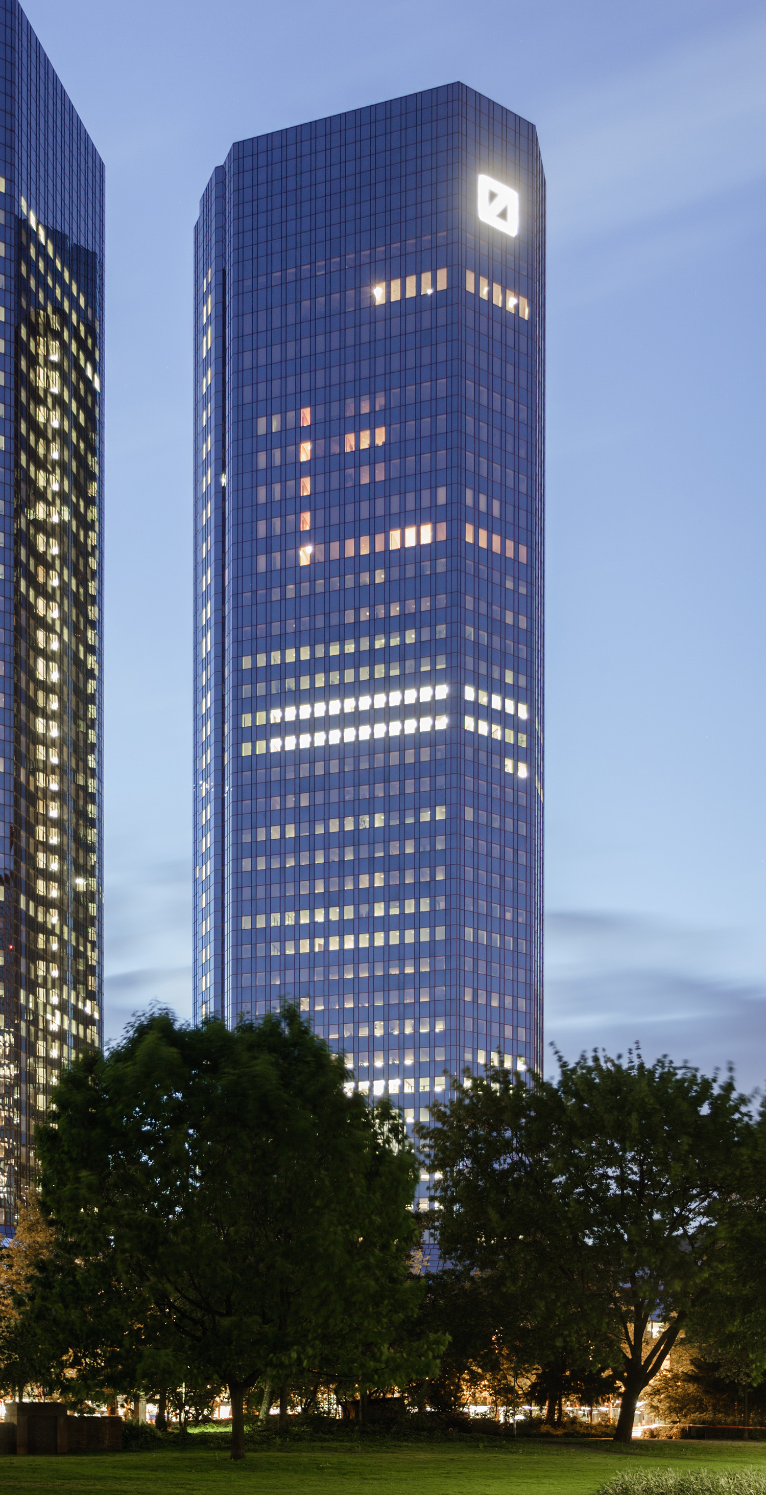 Deutsche Bank Tower II, Frankfurt - View from Taunusanlage. © Mathias Beinling