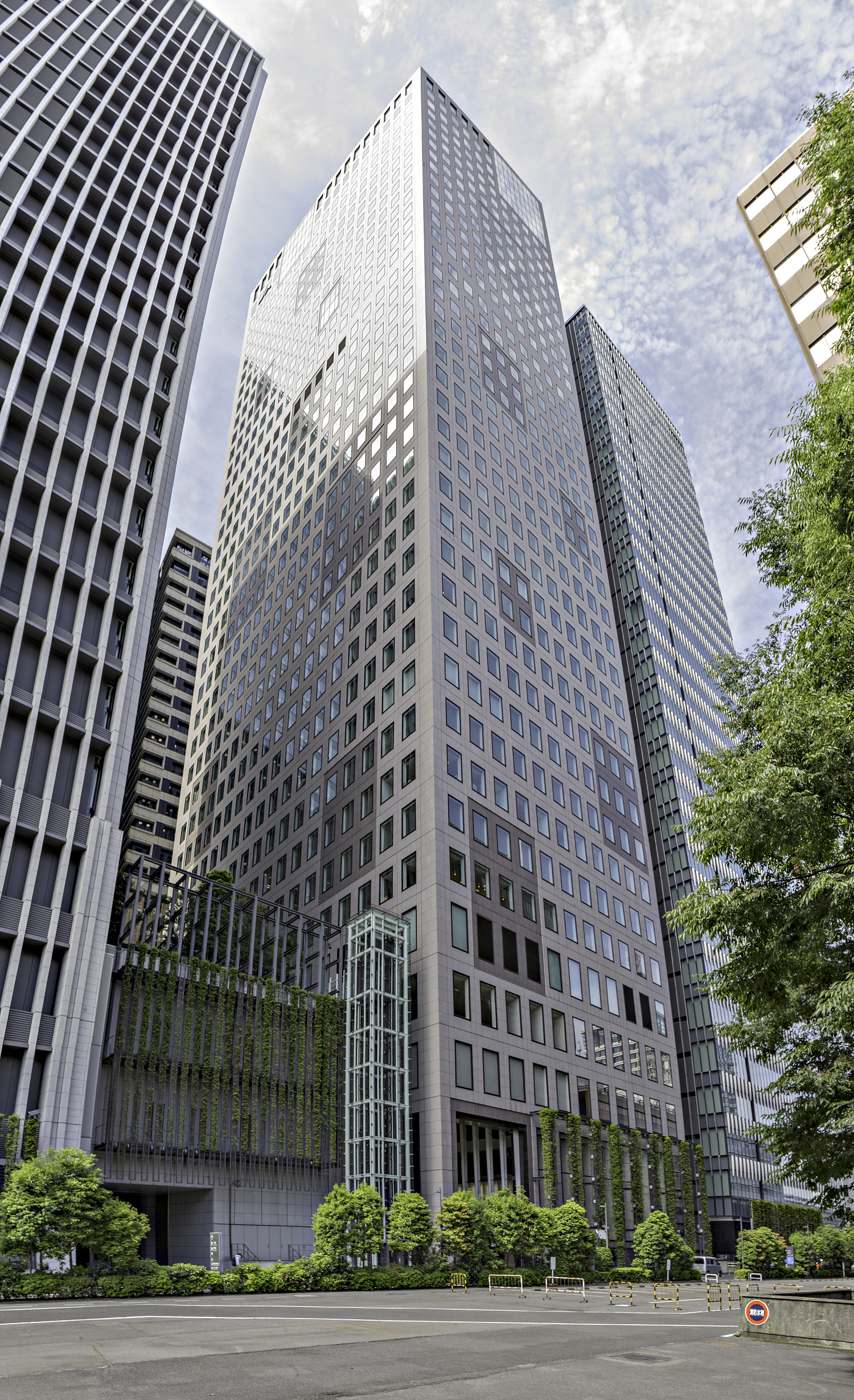 JA Building, Tokyo - Vertical panorama. © Mathias Beinling