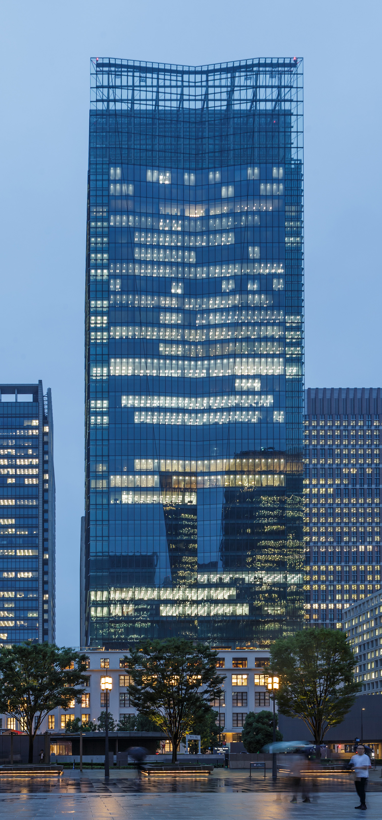 Japan Post Tower, Tokyo - View from the north. © Mathias Beinling