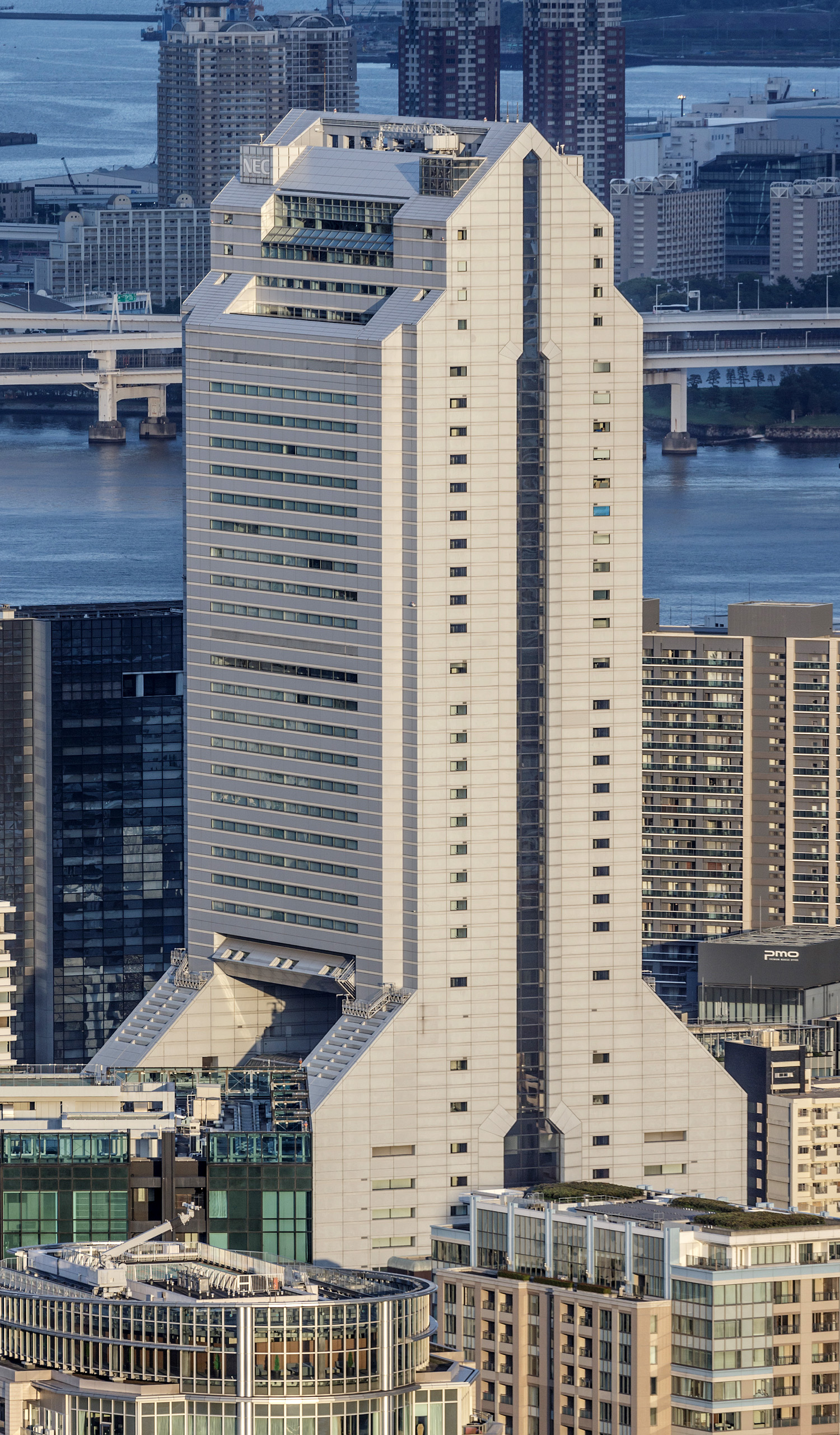 NEC Supertower, Tokyo - View from Roppongi Hills Mori Tower. © Mathias Beinling