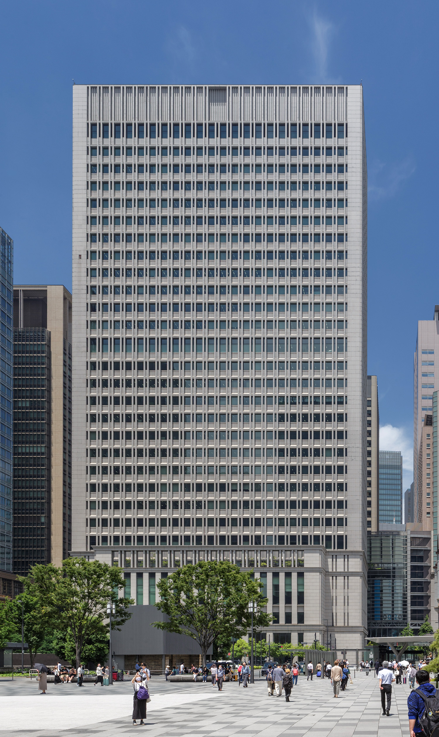 Nihon Seimei Marunouchi Building, Tokyo - View from the south. © Mathias Beinling