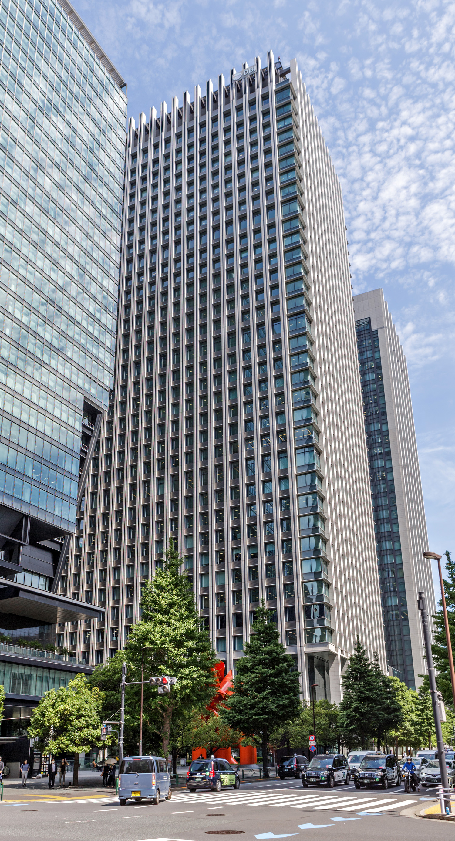 Otemachi Financial City South Tower, Tokyo - View from the south. © Mathias Beinling