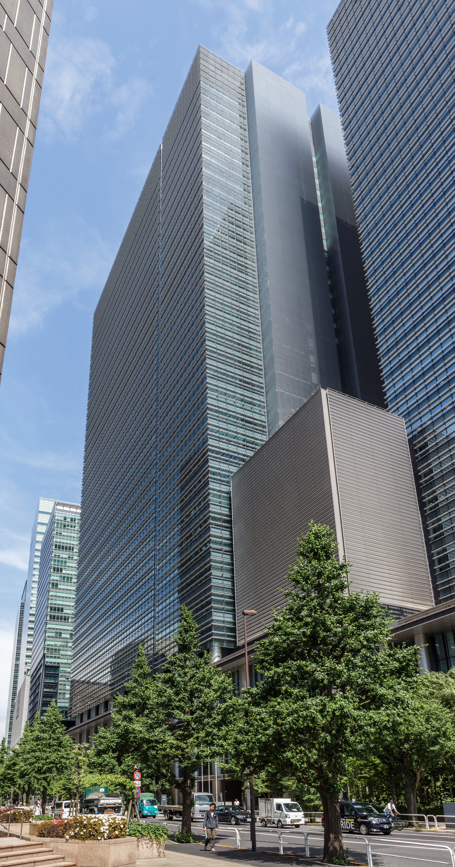 Otemachi Place West Tower, Tokyo - View from the southeast. © Mathias Beinling