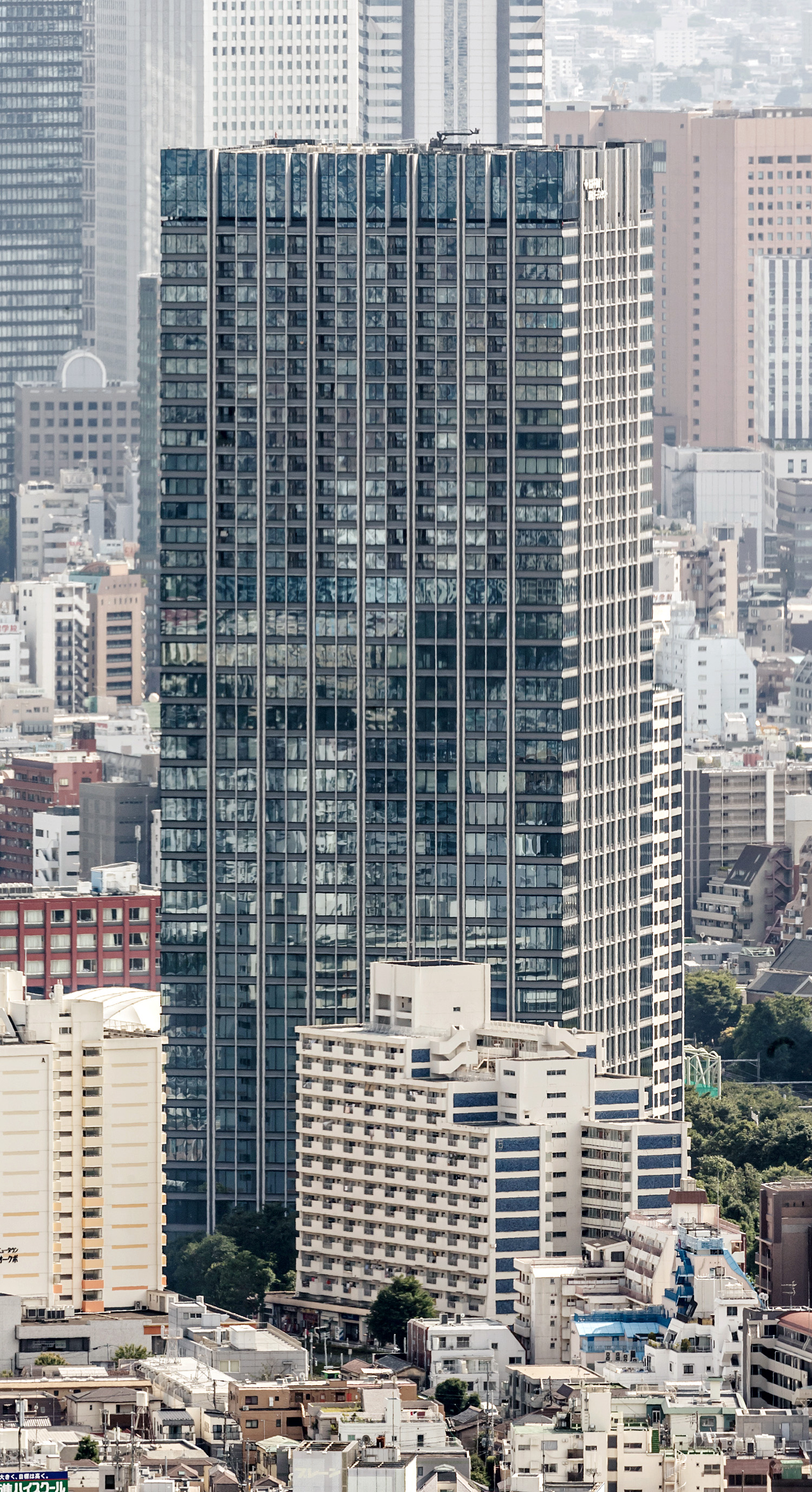 Sumitomo Fudosan Shinjuku Garden Tower, Tokyo - View from Sunshine 60 Tower. © Mathias Beinling