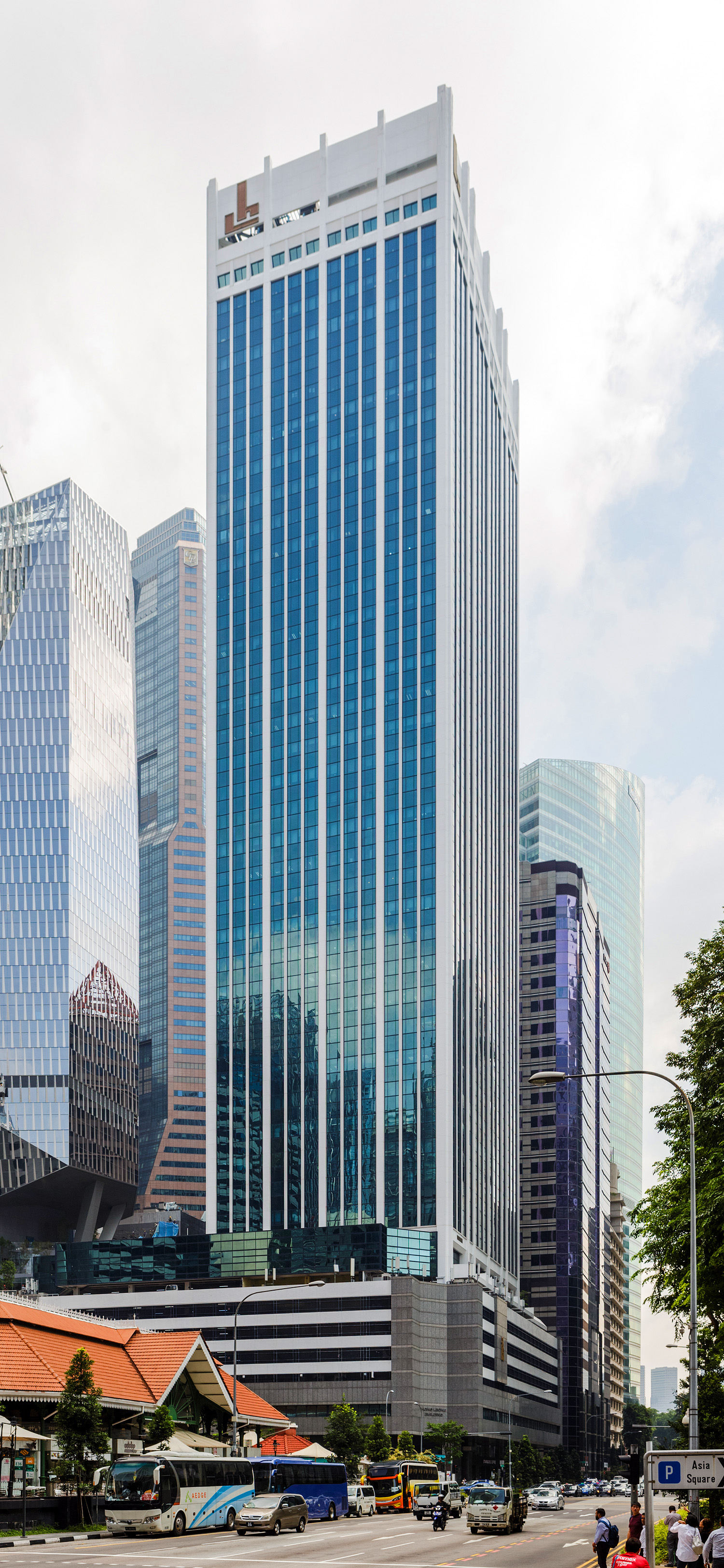 Hong Leong Finance Building, Singapore - View from the south. © Mathias Beinling