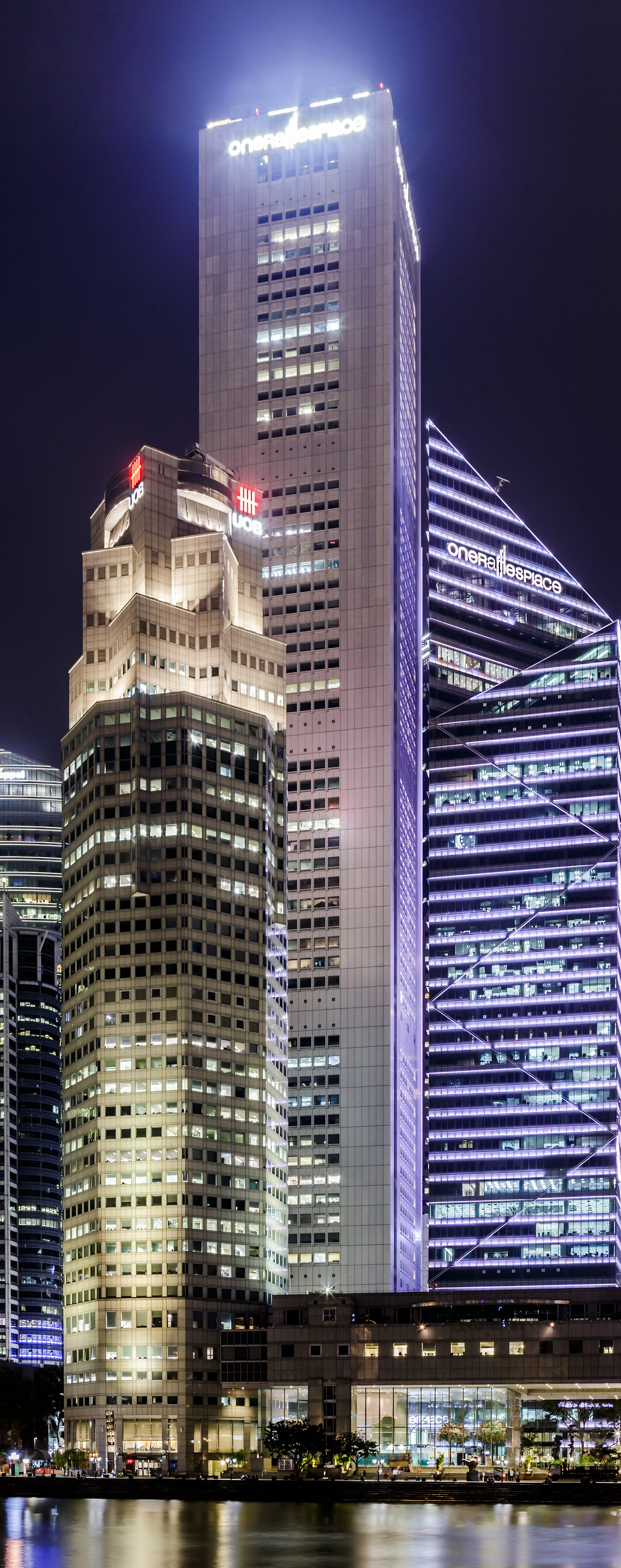 Overseas Union Bank Centre, Singapore - View from the north. © Mathias Beinling