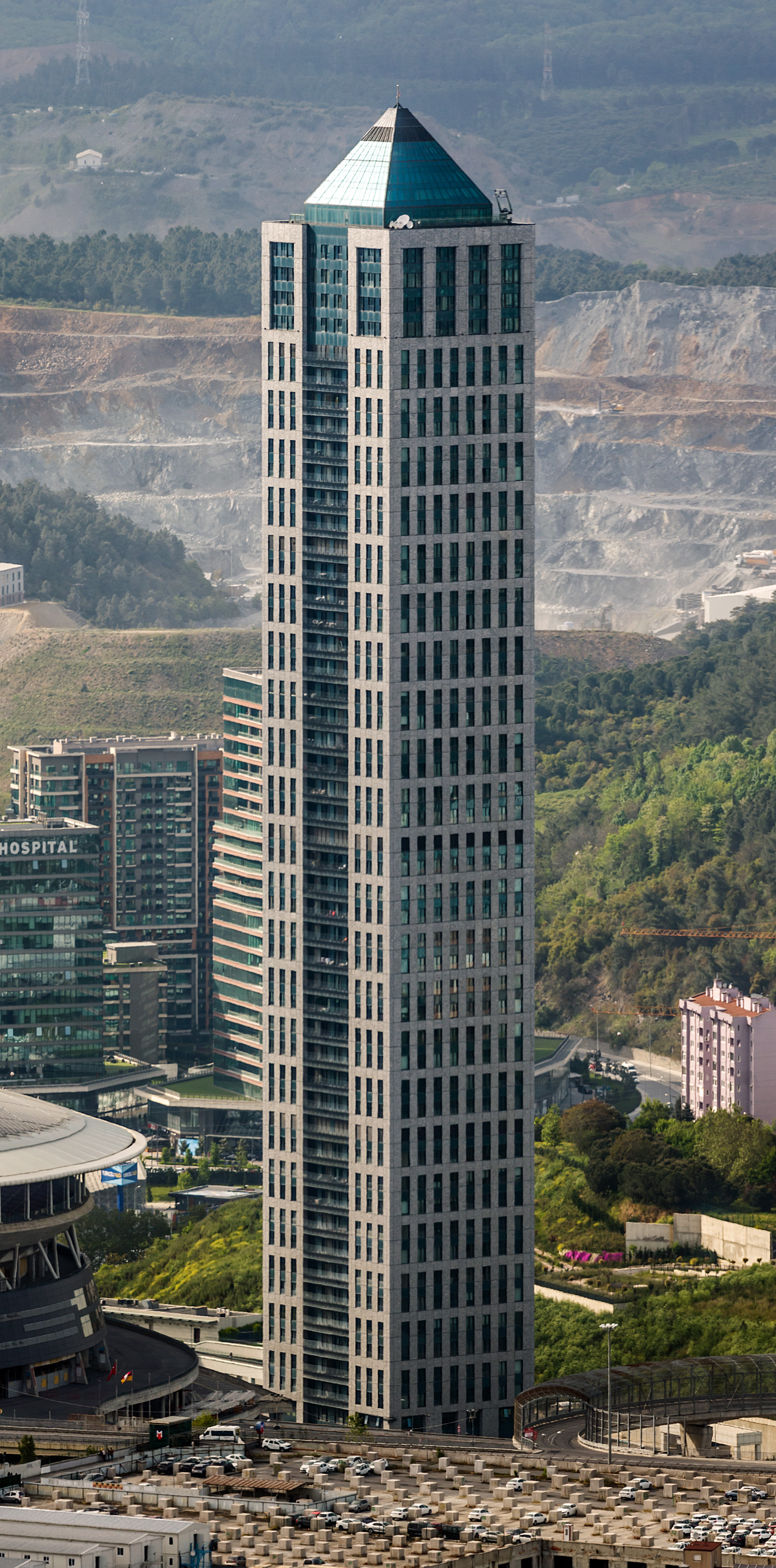 Nurol Life, Istanbul - View from Sapphire Tower. © Mathias Beinling