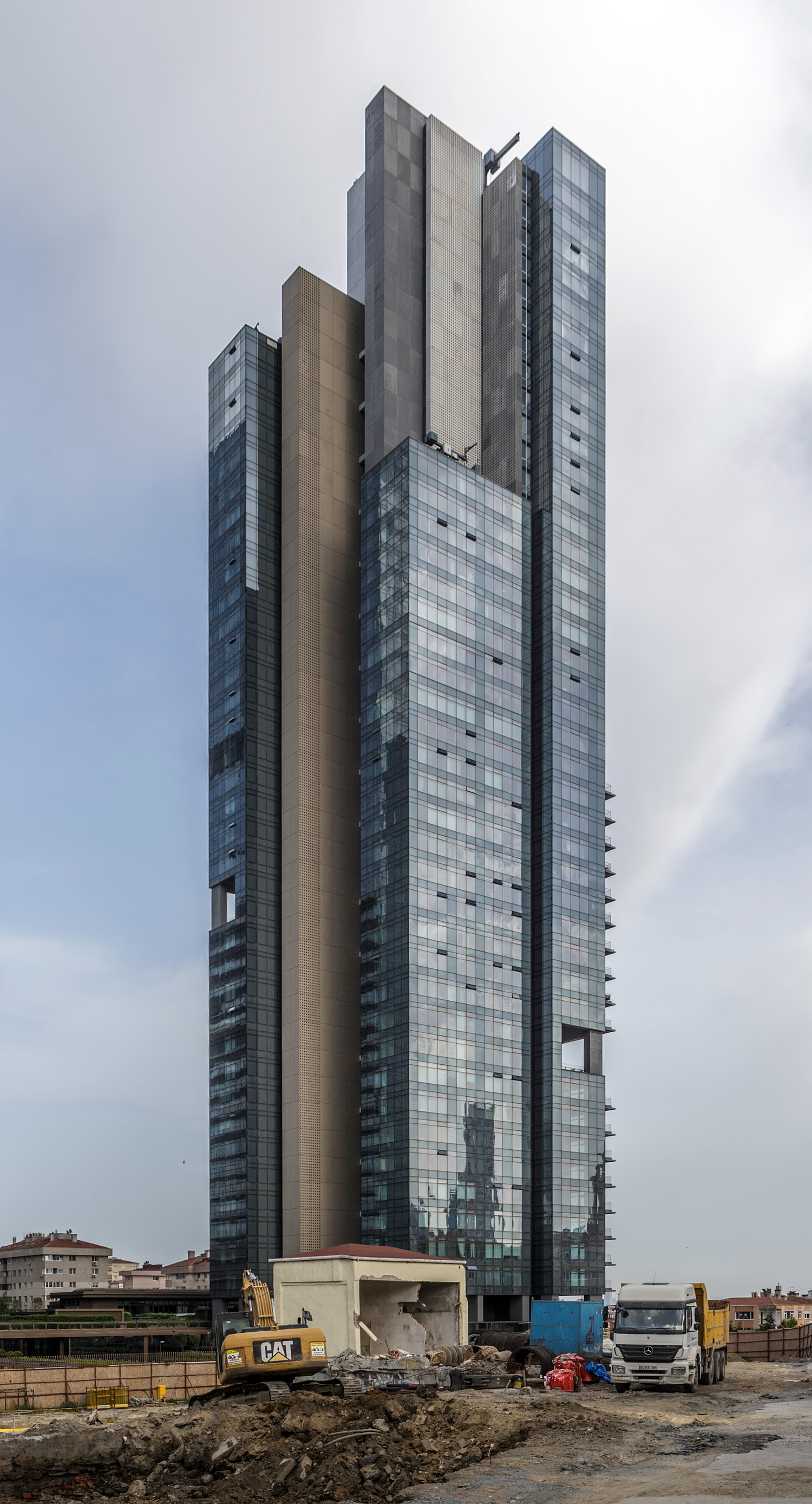 Torun Center - South Tower, Istanbul - View from the northwest. © Mathias Beinling