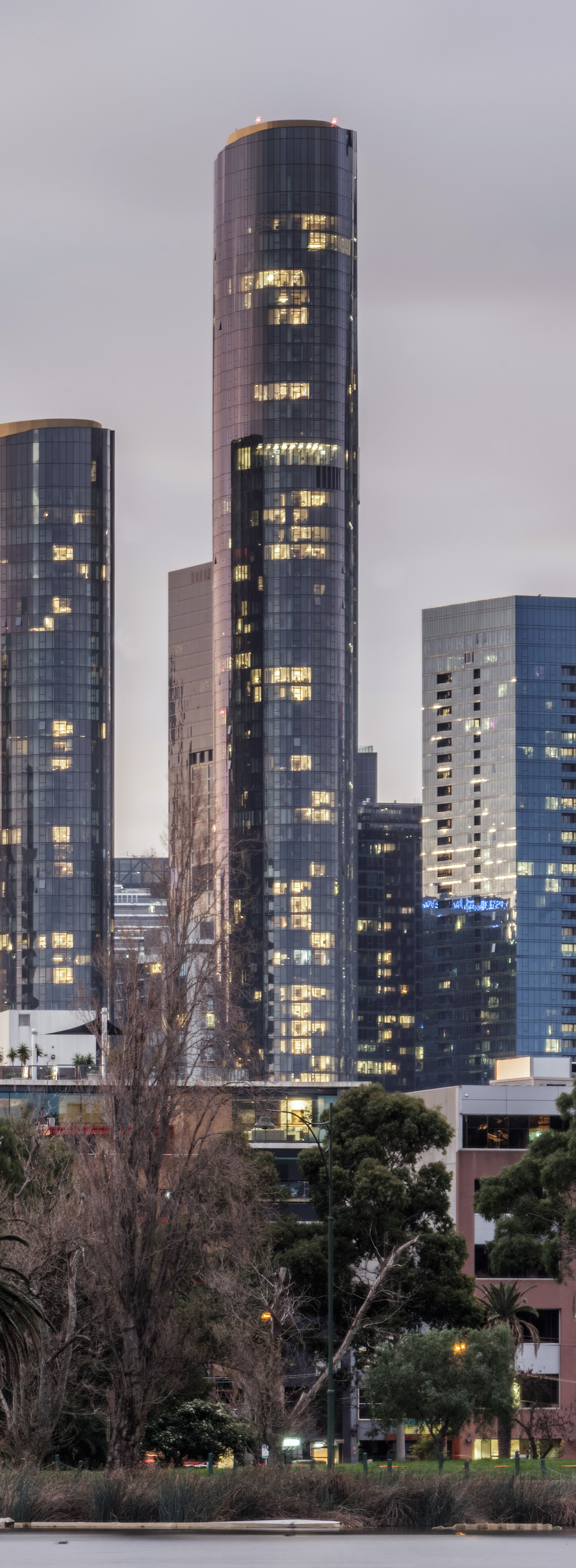 Melbourne Square Tower 1, Melbourne - View from Albert Park. © Mathias Beinling