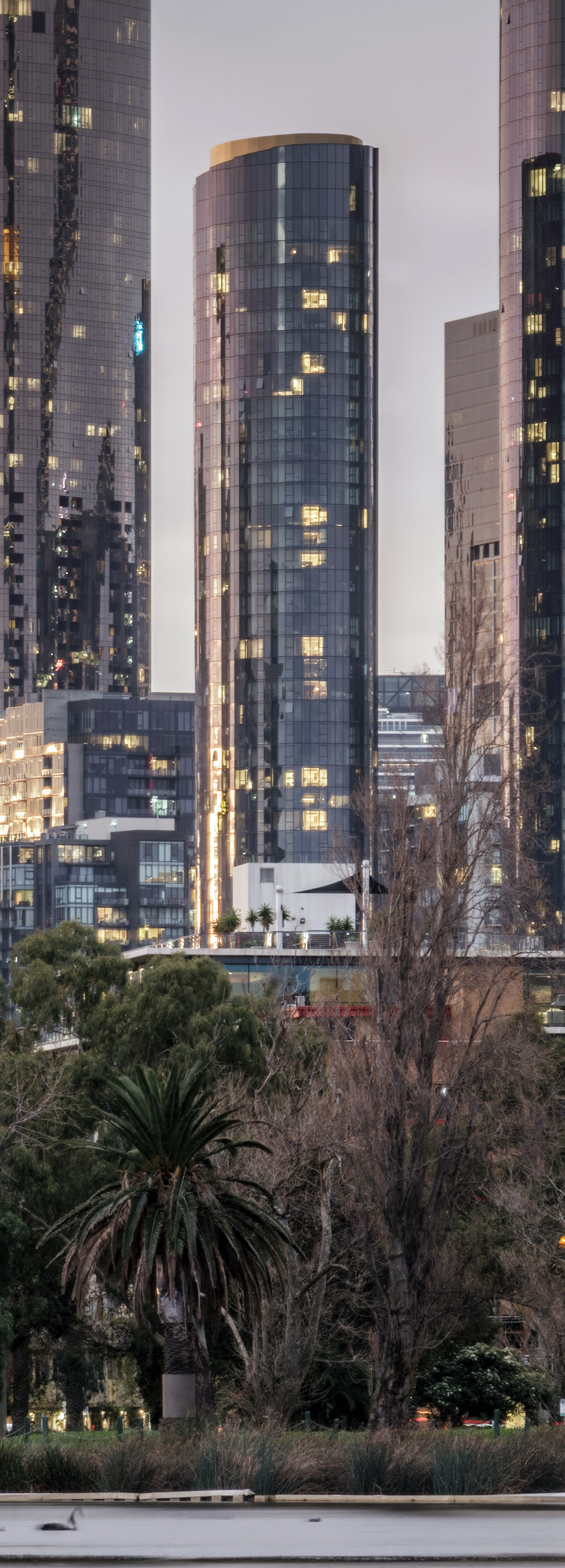 Melbourne Square Tower 2, Melbourne - View from Albert Park. © Mathias Beinling