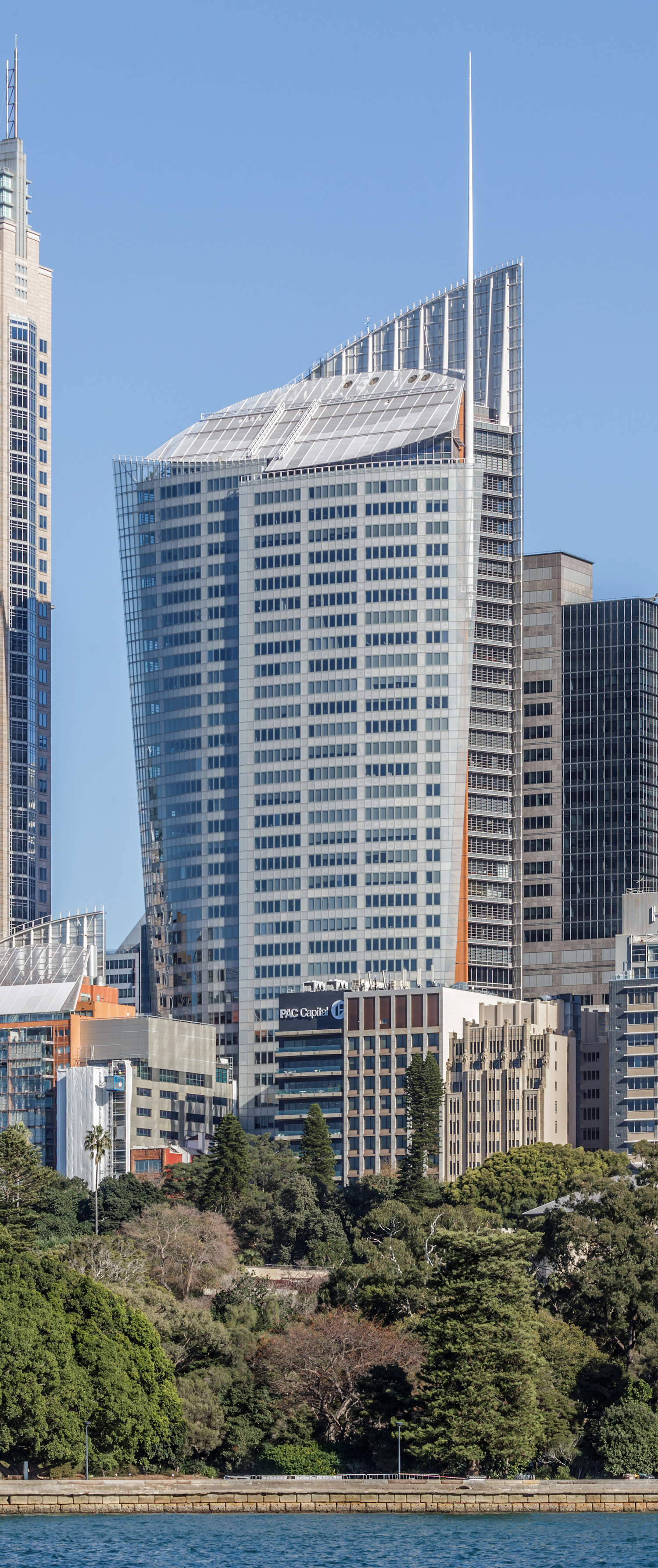 Aurora Place, Sydney - View from the northeast. © Mathias Beinling