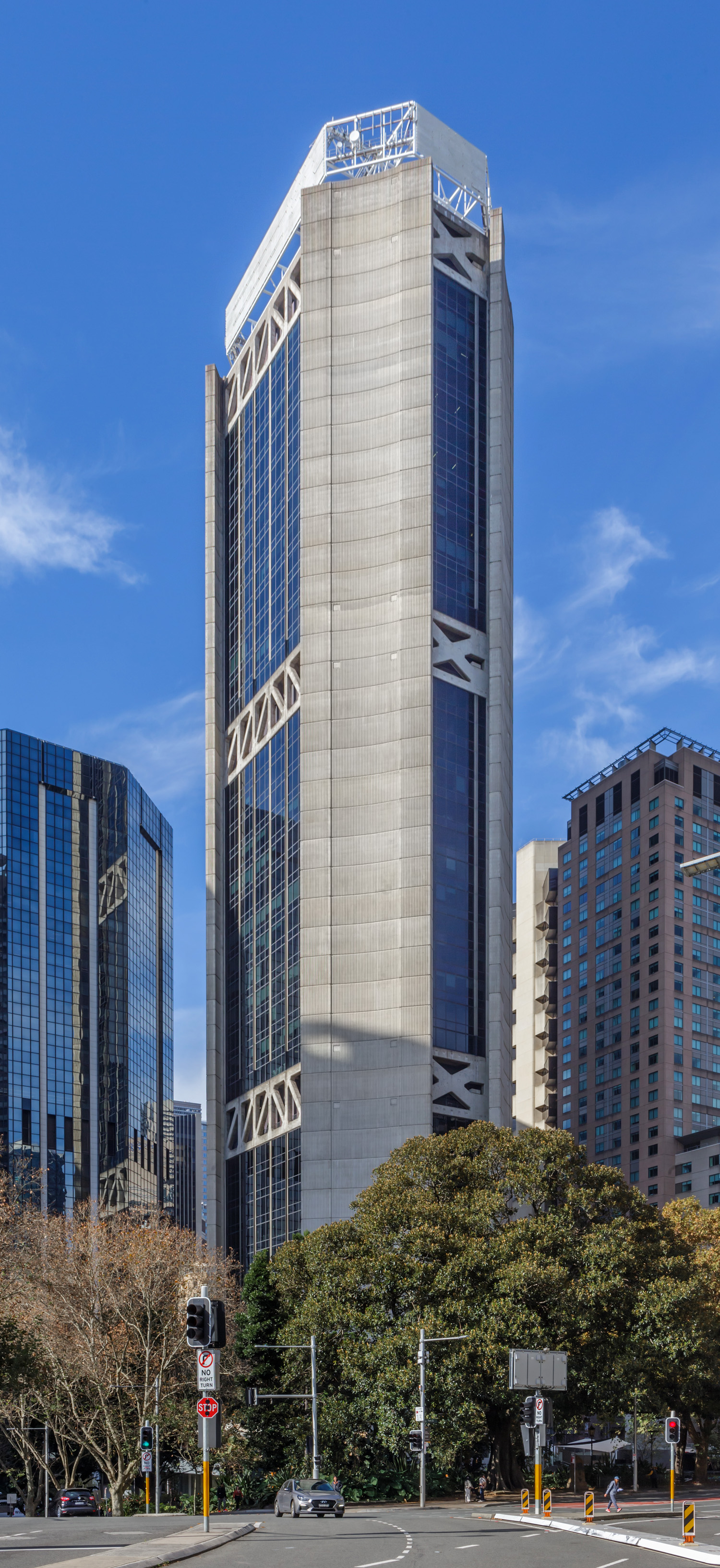 Suncorp Place, Sydney - View from the west. © Mathias Beinling