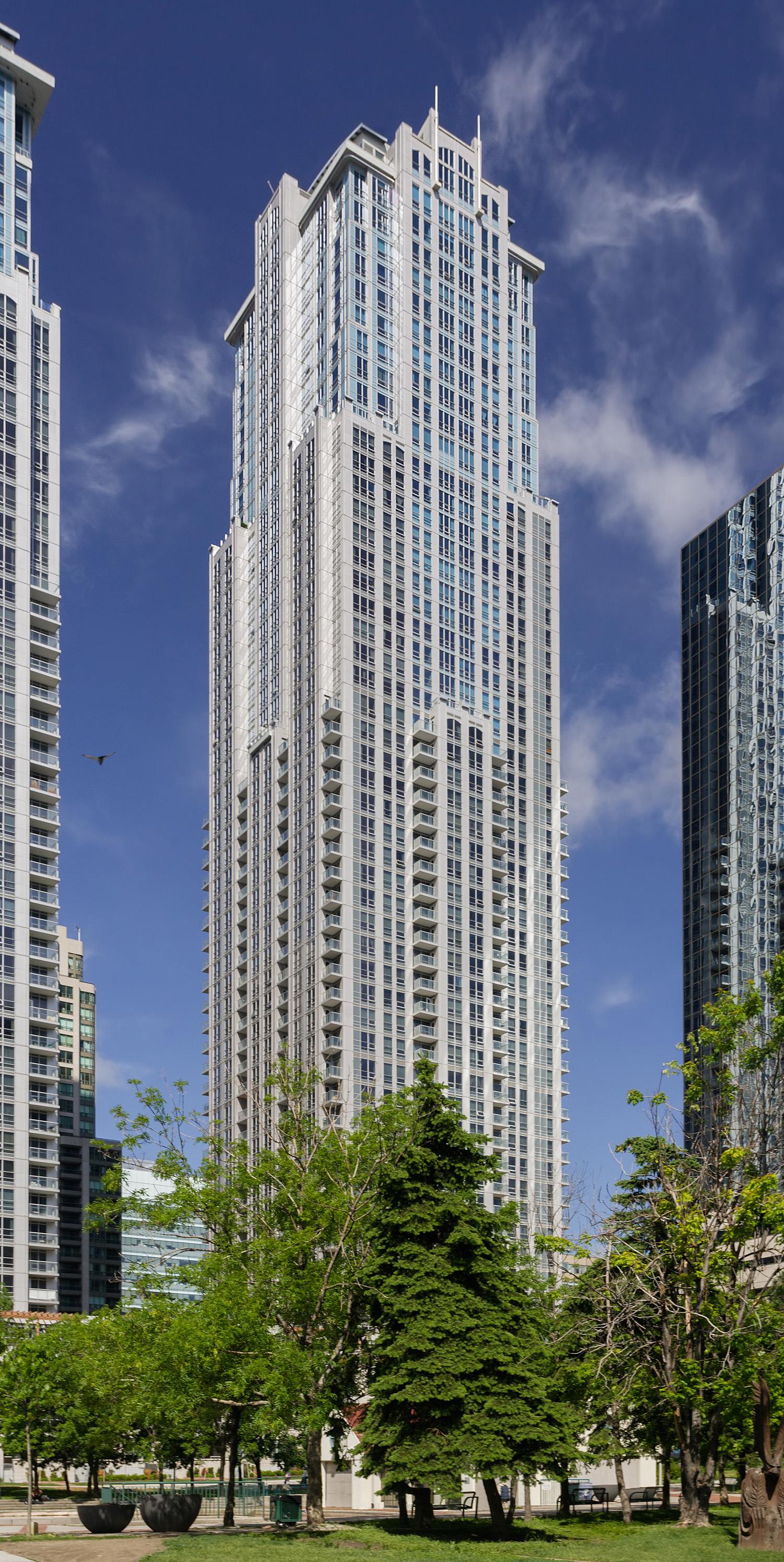 Residences of College Park I, Toronto - View from the southeast. © Mathias Beinling