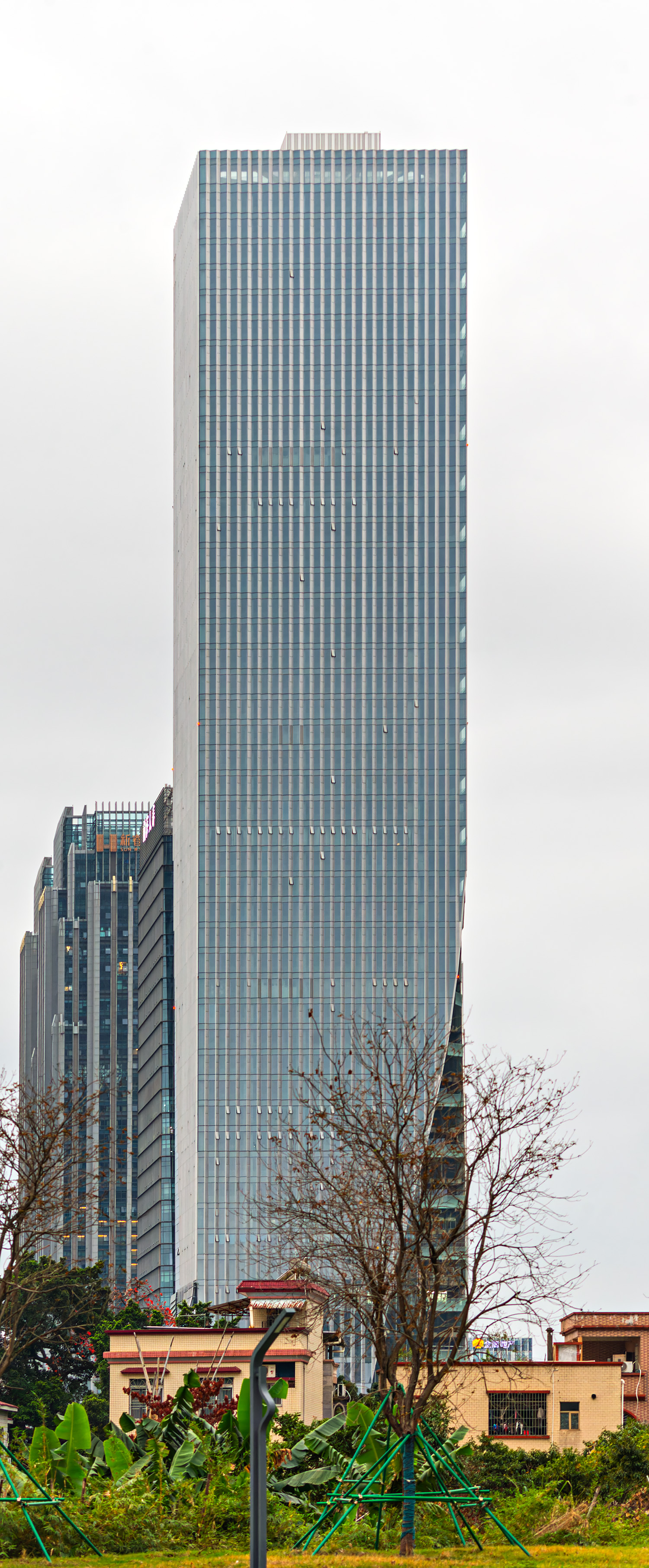 Foshan Entrepeneurs Building, Foshan - View from the east. © Mathias Beinling