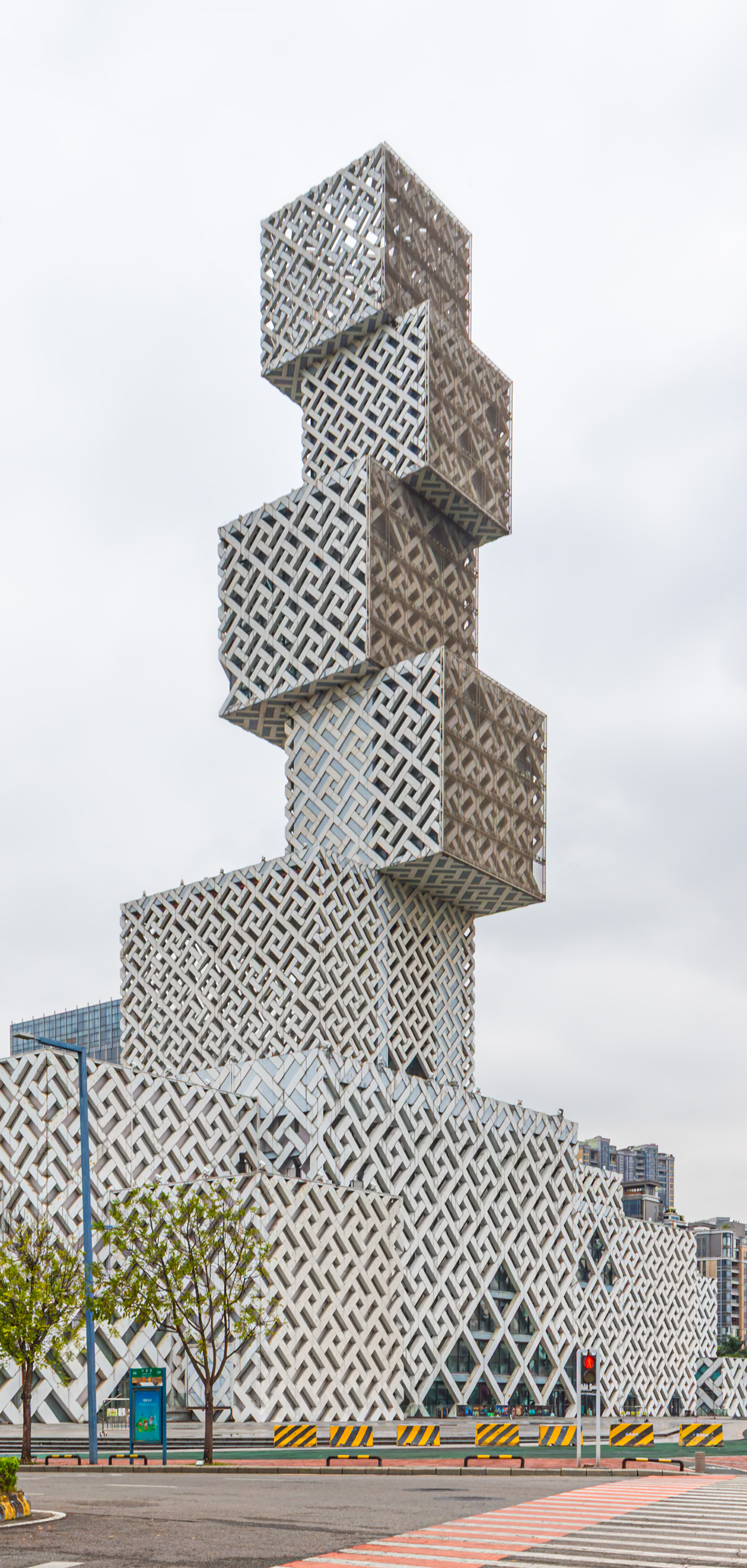 Foshan Opera Tower, Foshan - View from the northeast. © Mathias Beinling