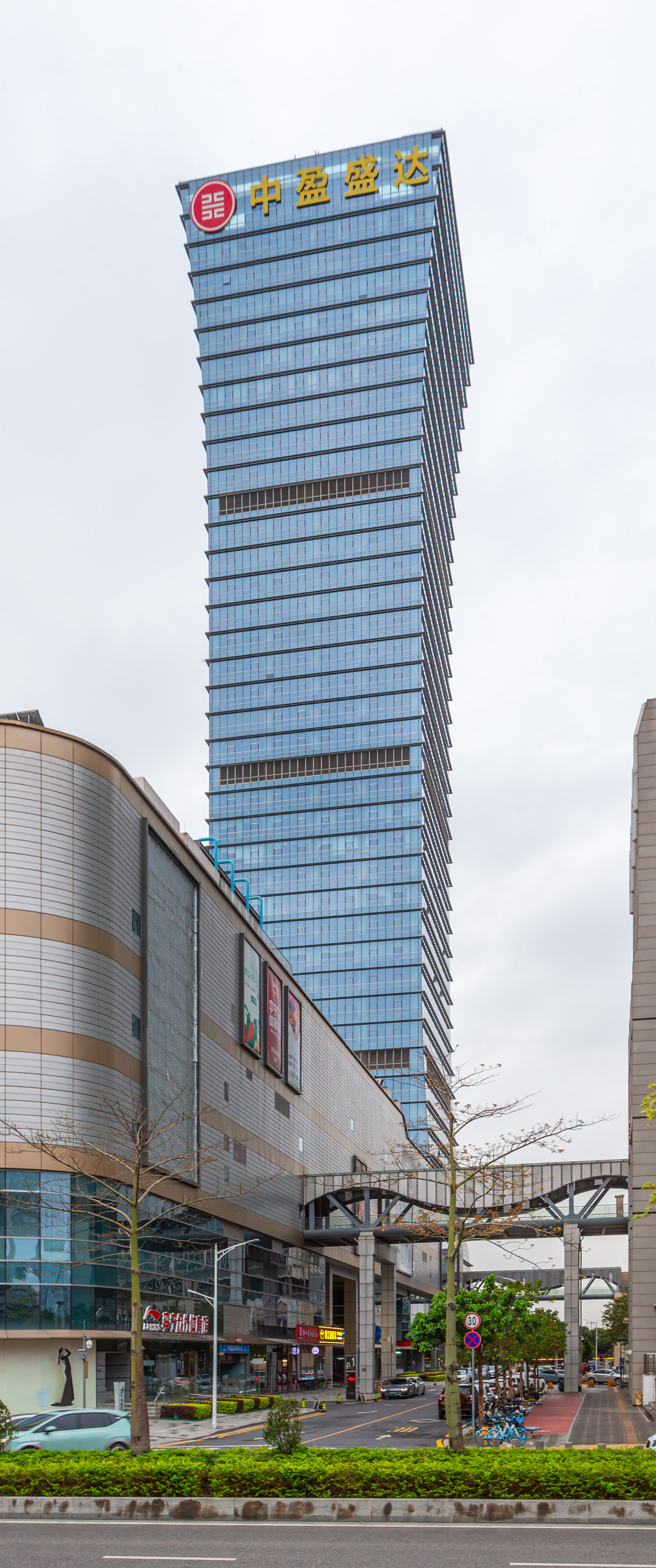 Zhongying Shengda IFC, Foshan - View from the north. © Mathias Beinling