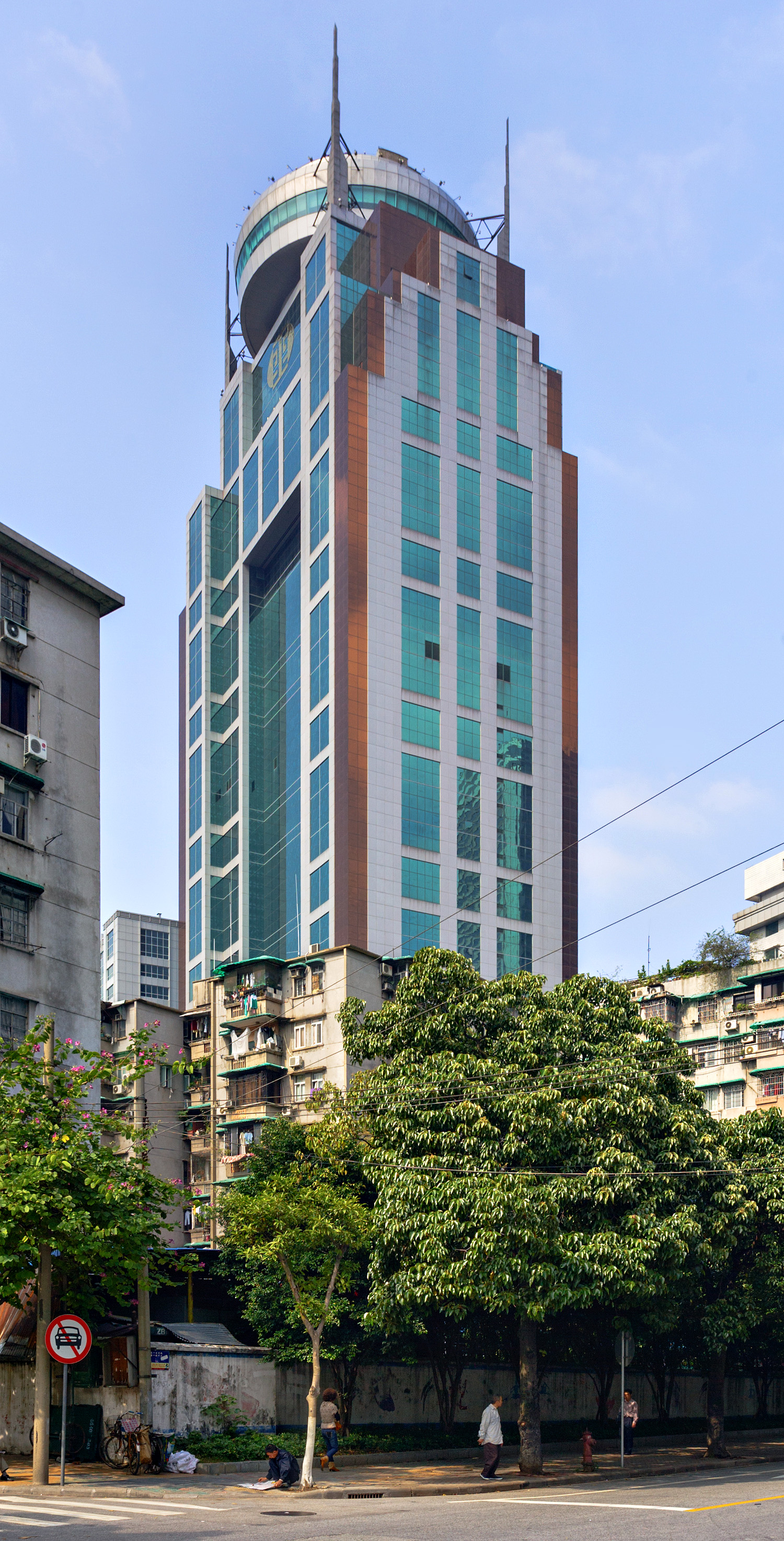 Asia International Hotel, Guangzhou - View from the southeast. © Mathias Beinling