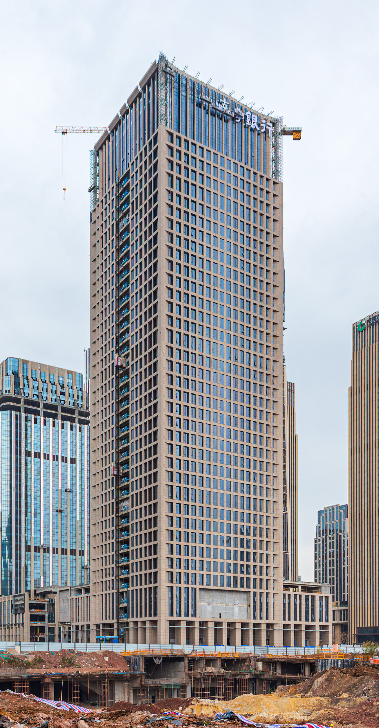 Guangdong Nanyue Bank Building, Guangzhou - View from the northwest. © Mathias Beinling