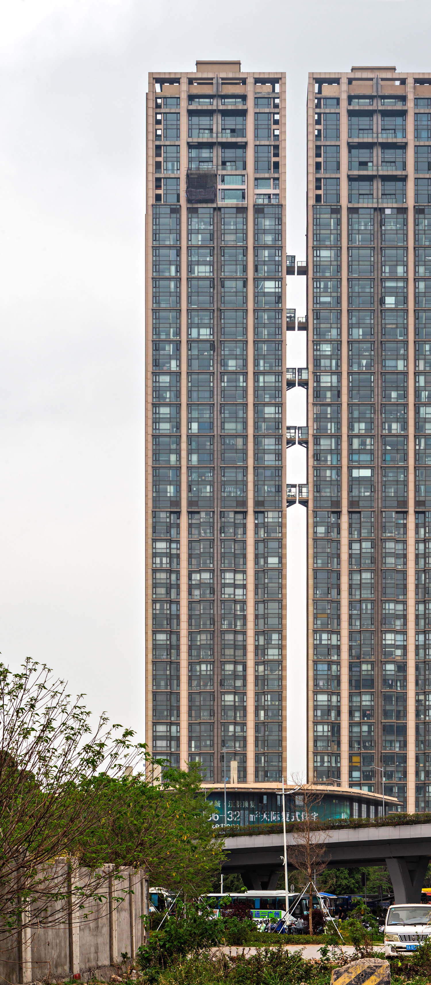 Kaisa One Tower 1, Guangzhou - View from the southeast. © Mathias Beinling