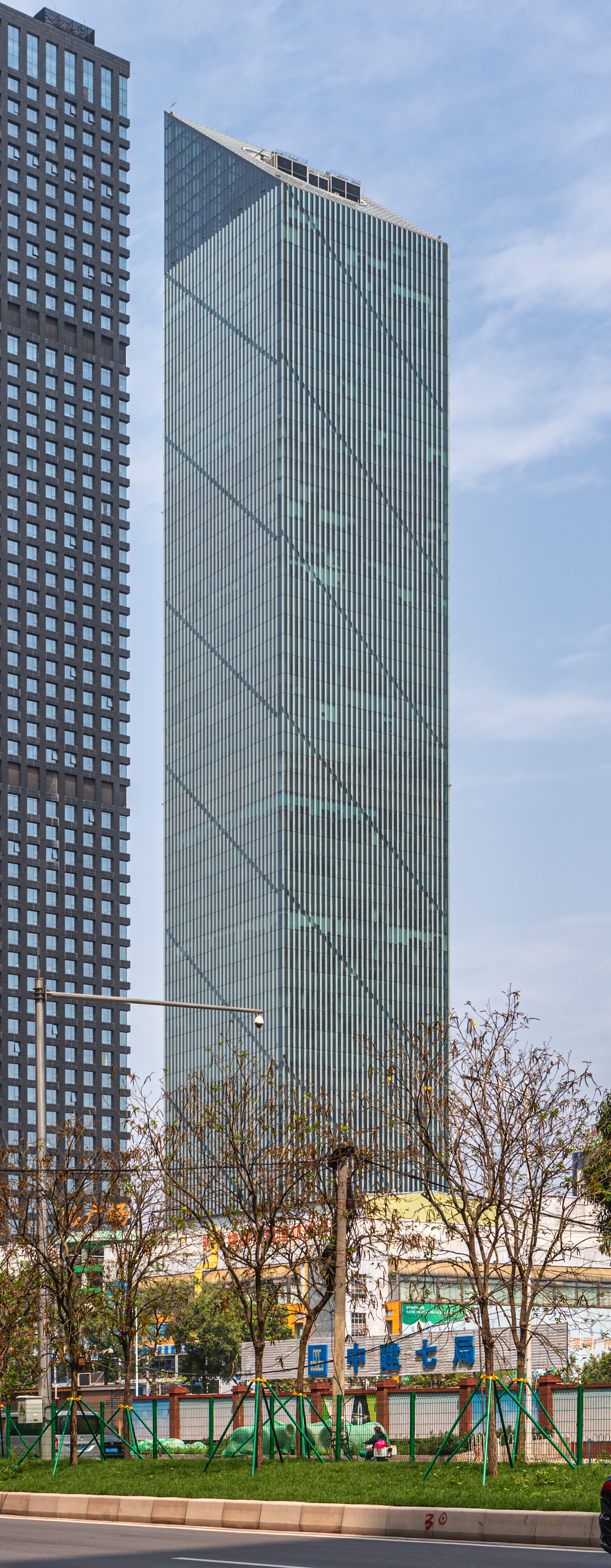 Leatop Plaza, Guangzhou - View from the southeast. © Mathias Beinling