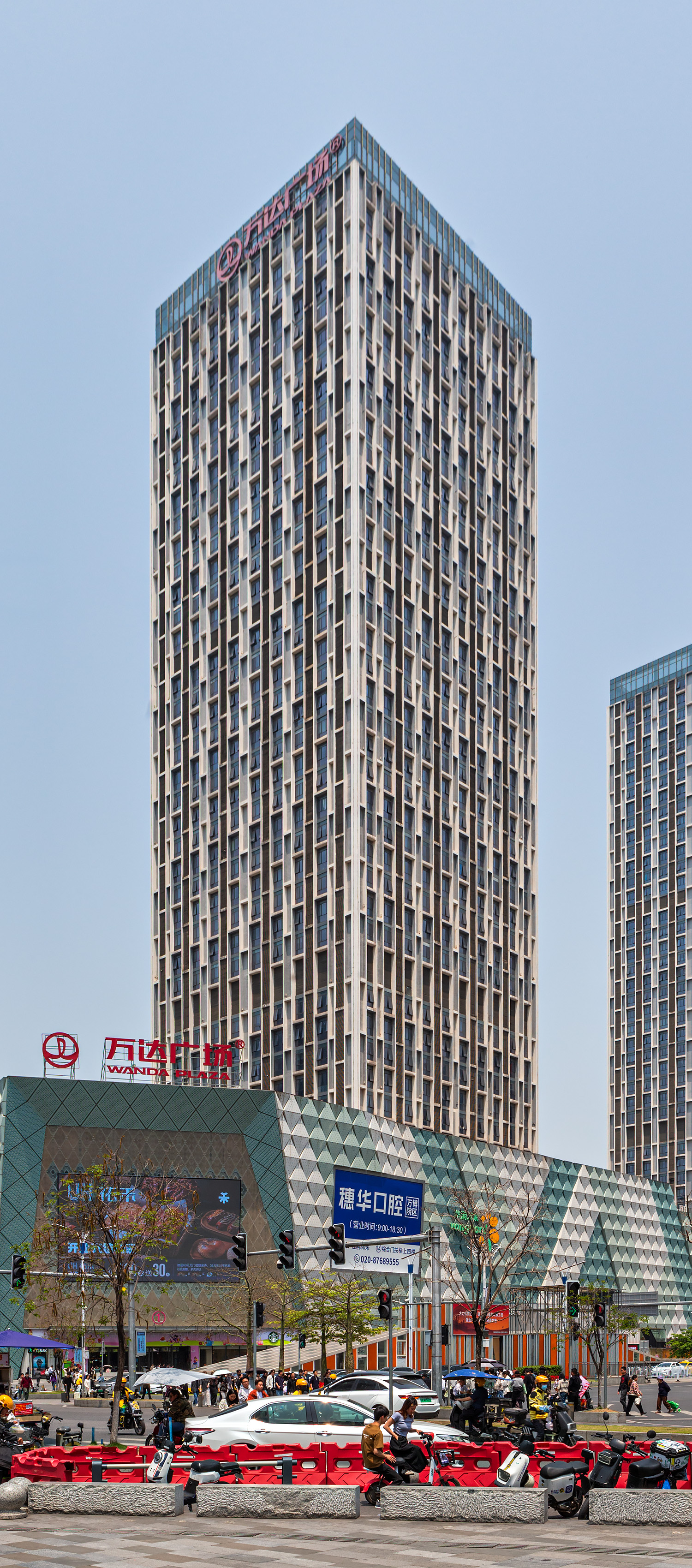 Panyu Wanda Plaza Tower 1, Guangzhou - View from the south. © Mathias Beinling