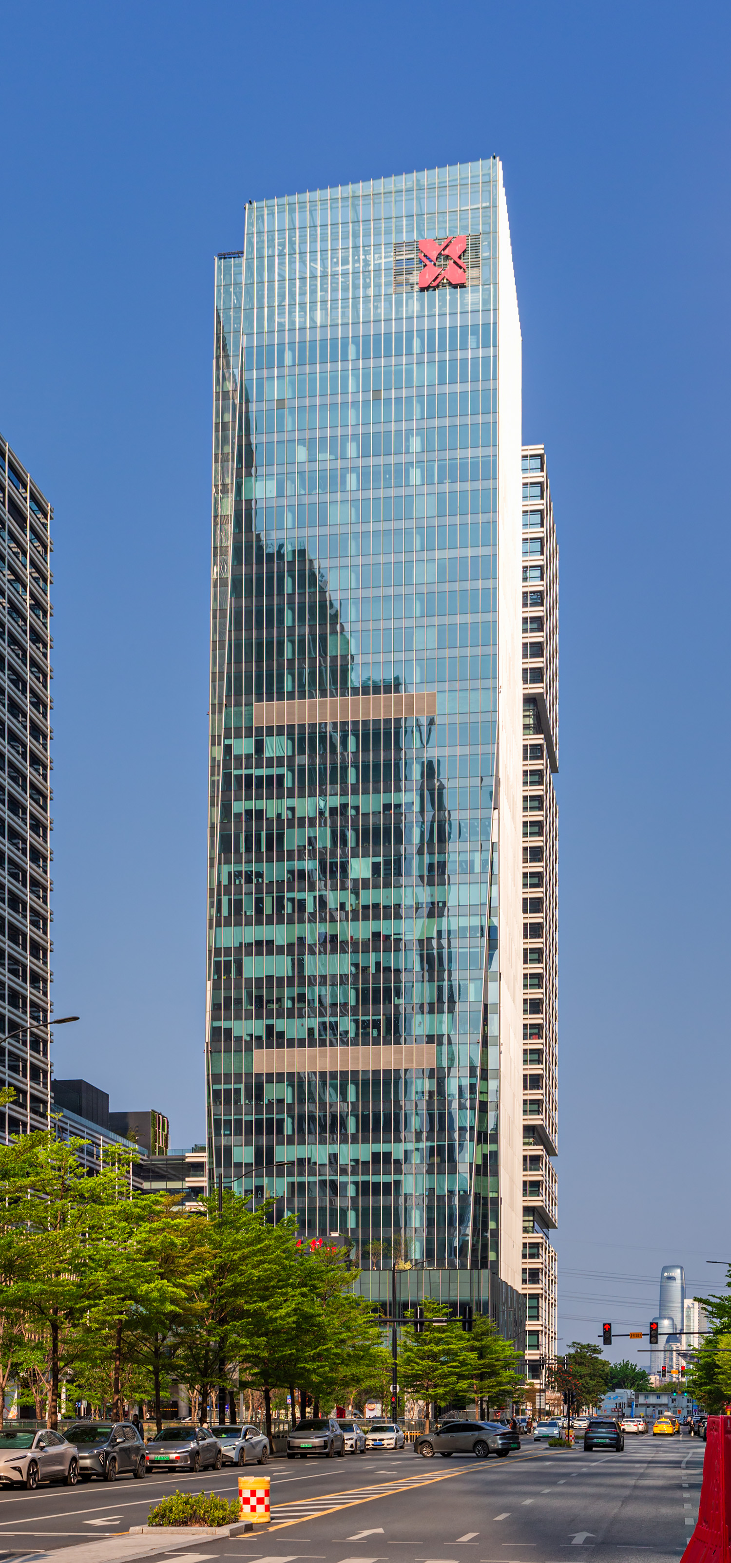 Pazhou Tower, Guangzhou - View from the west. © Mathias Beinling