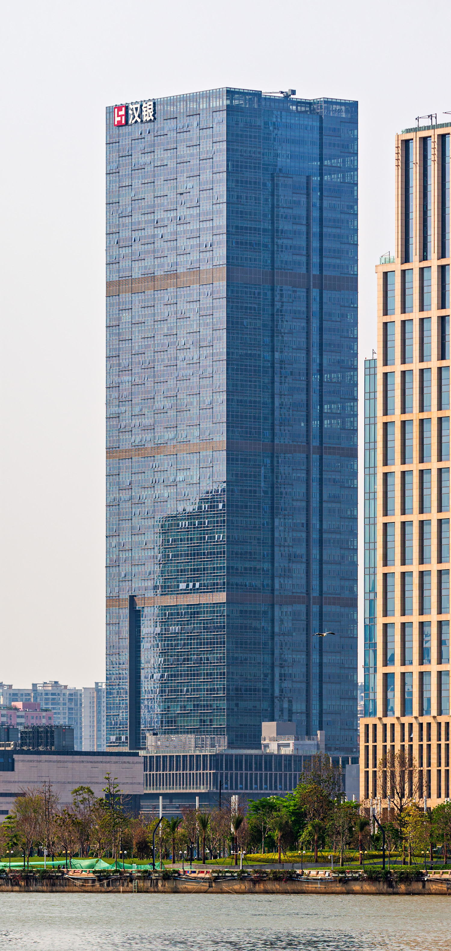 Tangxia Village Project, Guangzhou - View across Pearl River. © Mathias Beinling