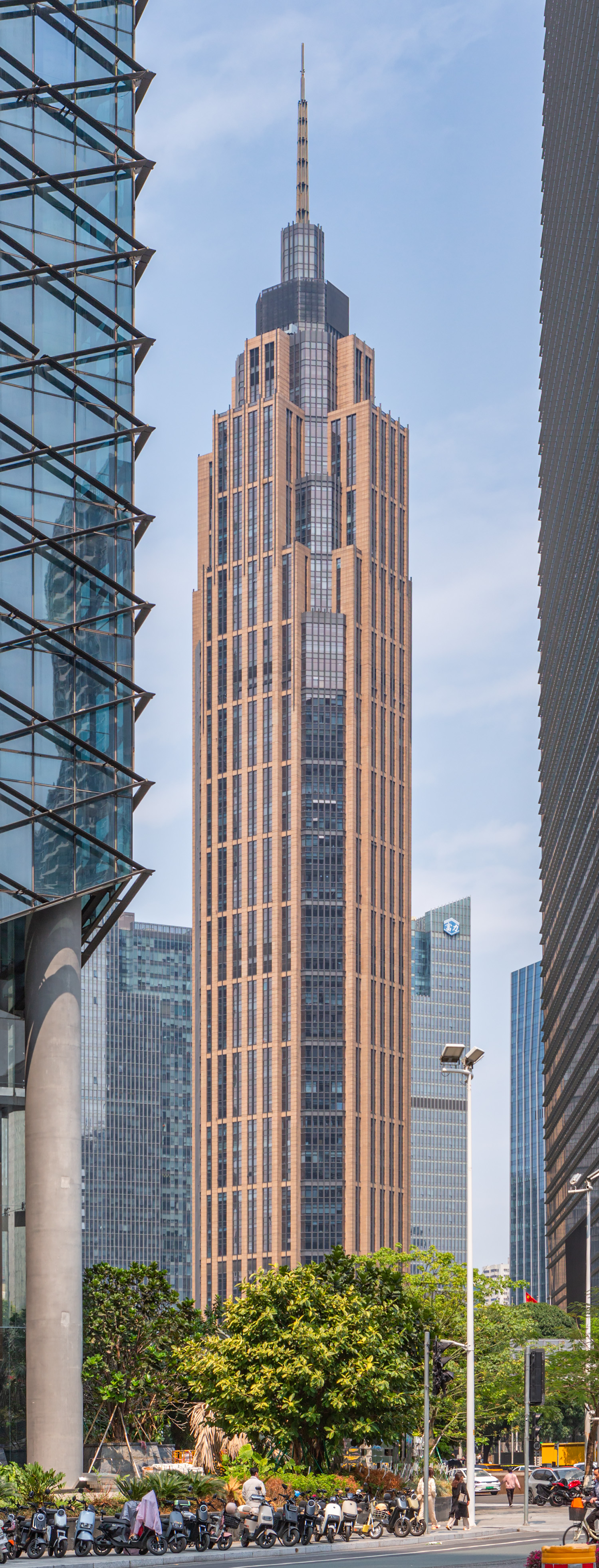The Pinnacle, Guangzhou - View from the east. © Mathias Beinling