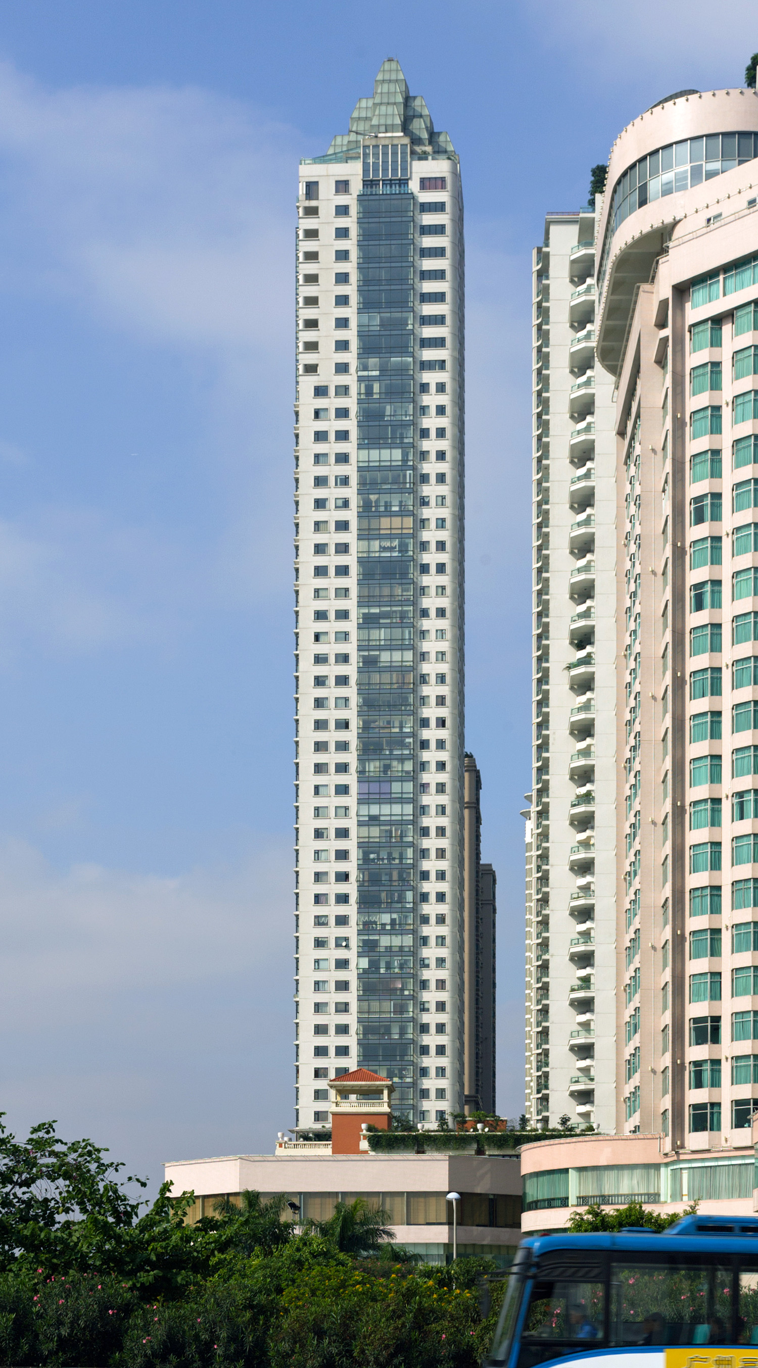 Victory Garden Block C, Guangzhou - View from the east. © Mathias Beinling