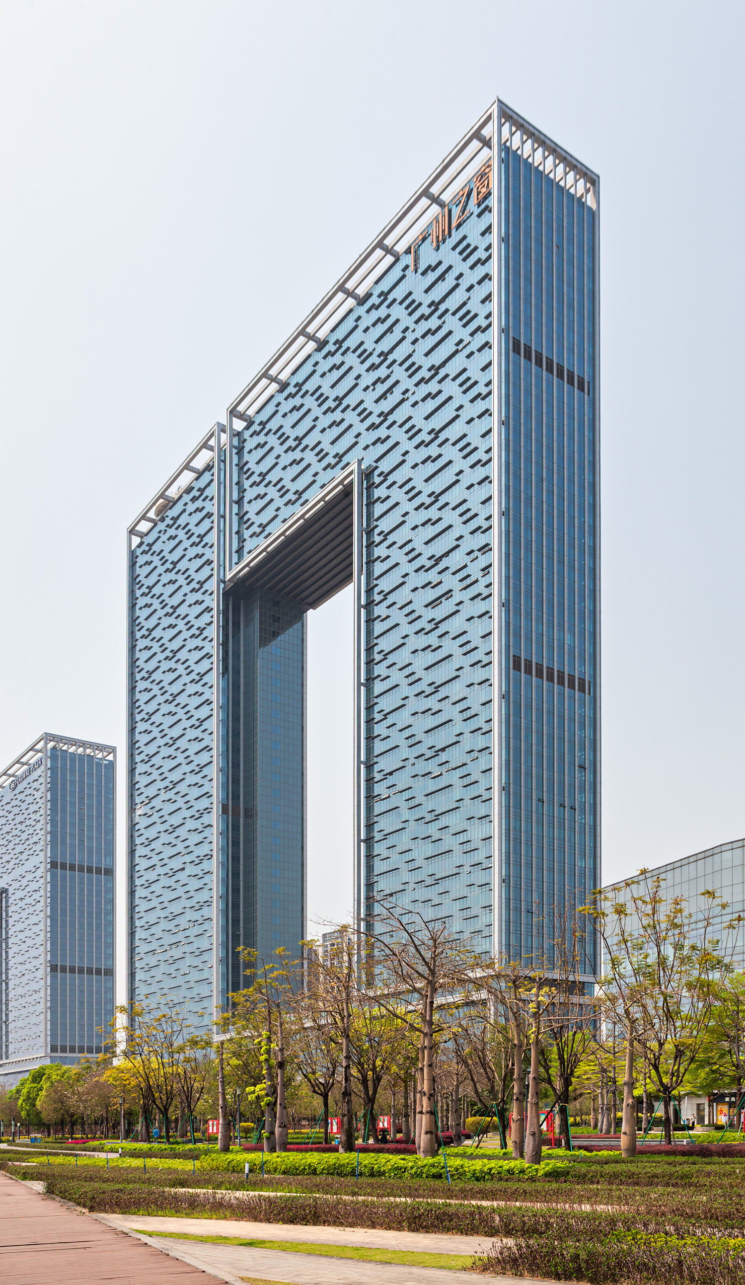 Window of Canton Tower 2, Guangzhou - View from the southeast. © Mathias Beinling