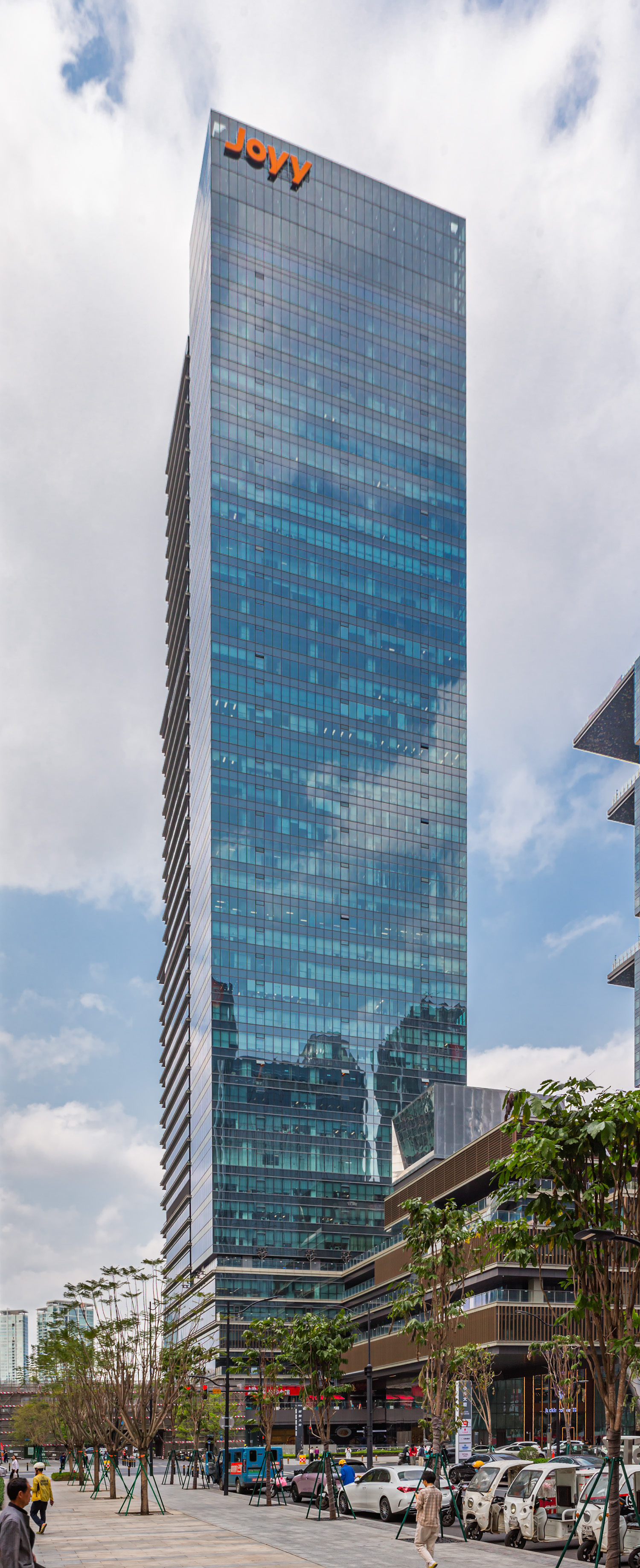 YY Huanju Building, Guangzhou - View from the south. © Mathias Beinling