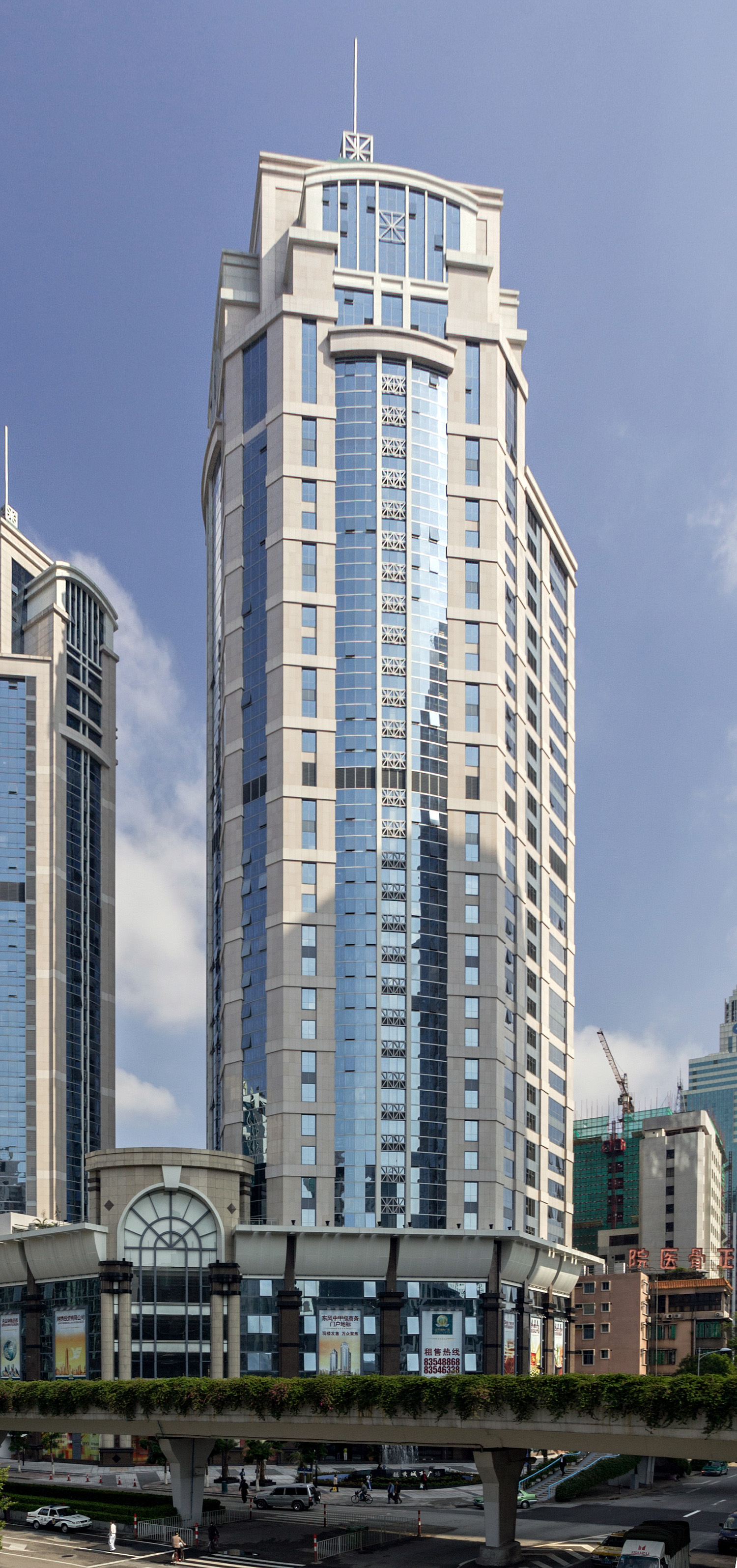 Yuexiu City Plaza South Tower, Guangzhou - View from the southwest. © Mathias Beinling