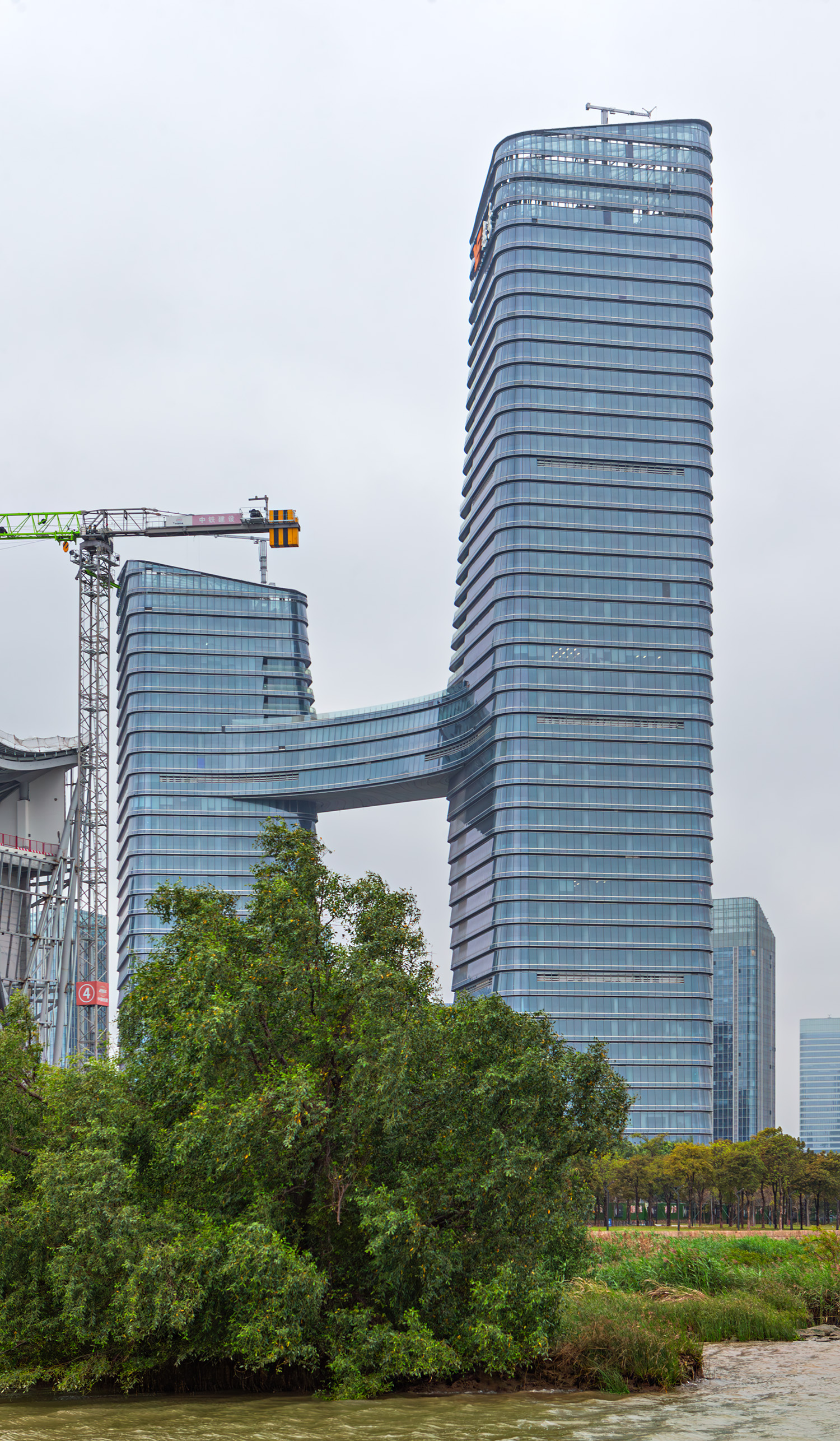 Yuexiu IFC Tower A, Guangzhou - Tower A is on the right. © Mathias Beinling