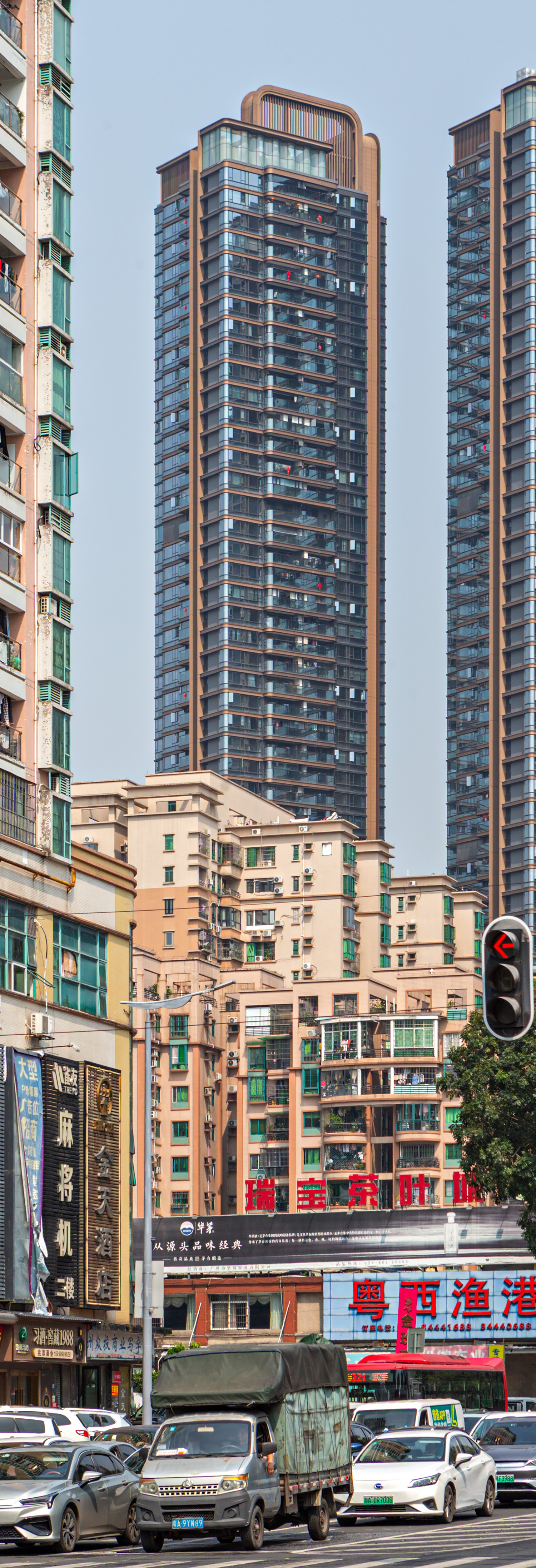 Zhonghai Guanyunfu Tower 3 - View from the west