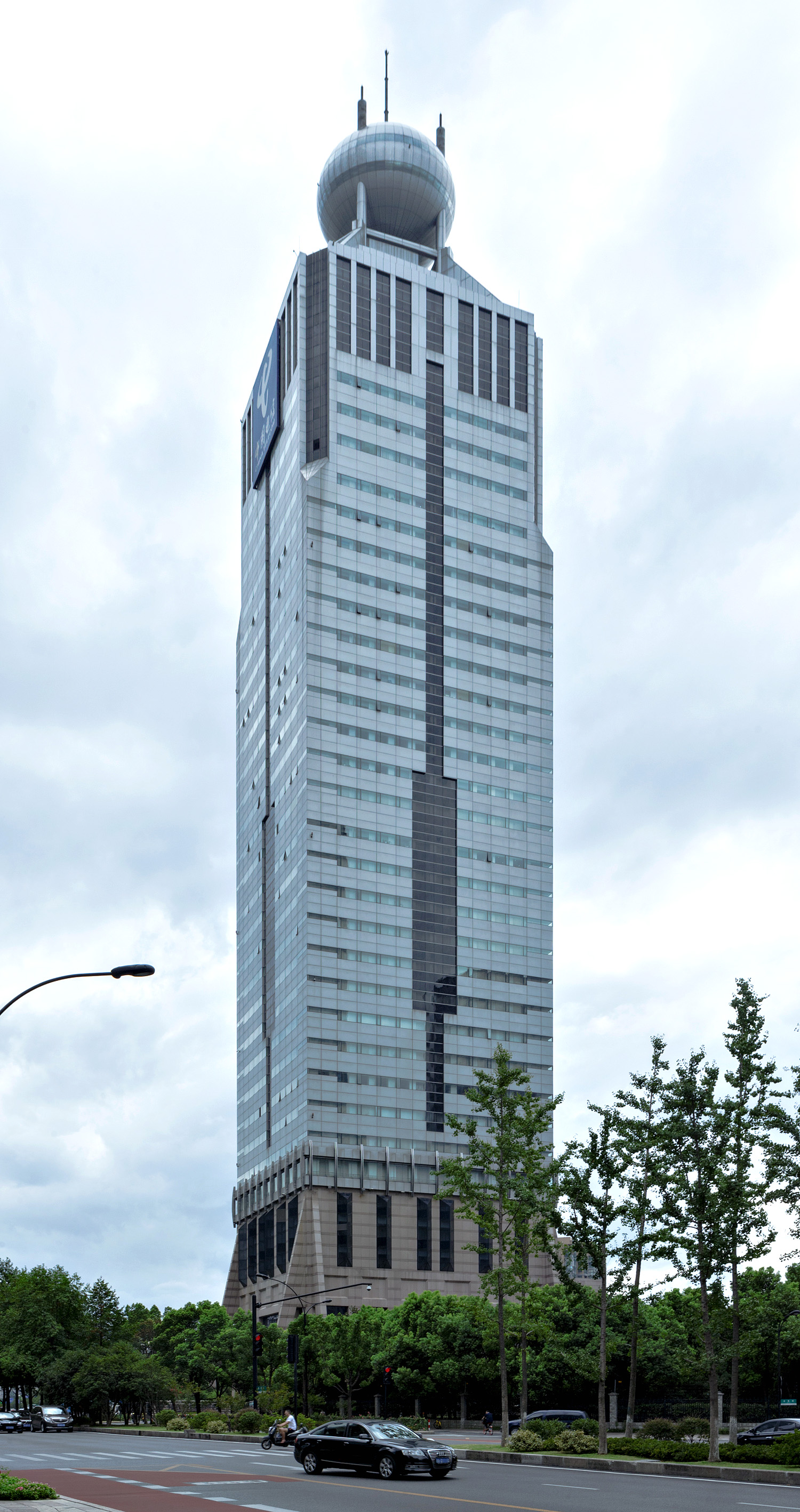 Hangzhou Telecom Mansion, Hangzhou - View from the northeast. © Mathias Beinling