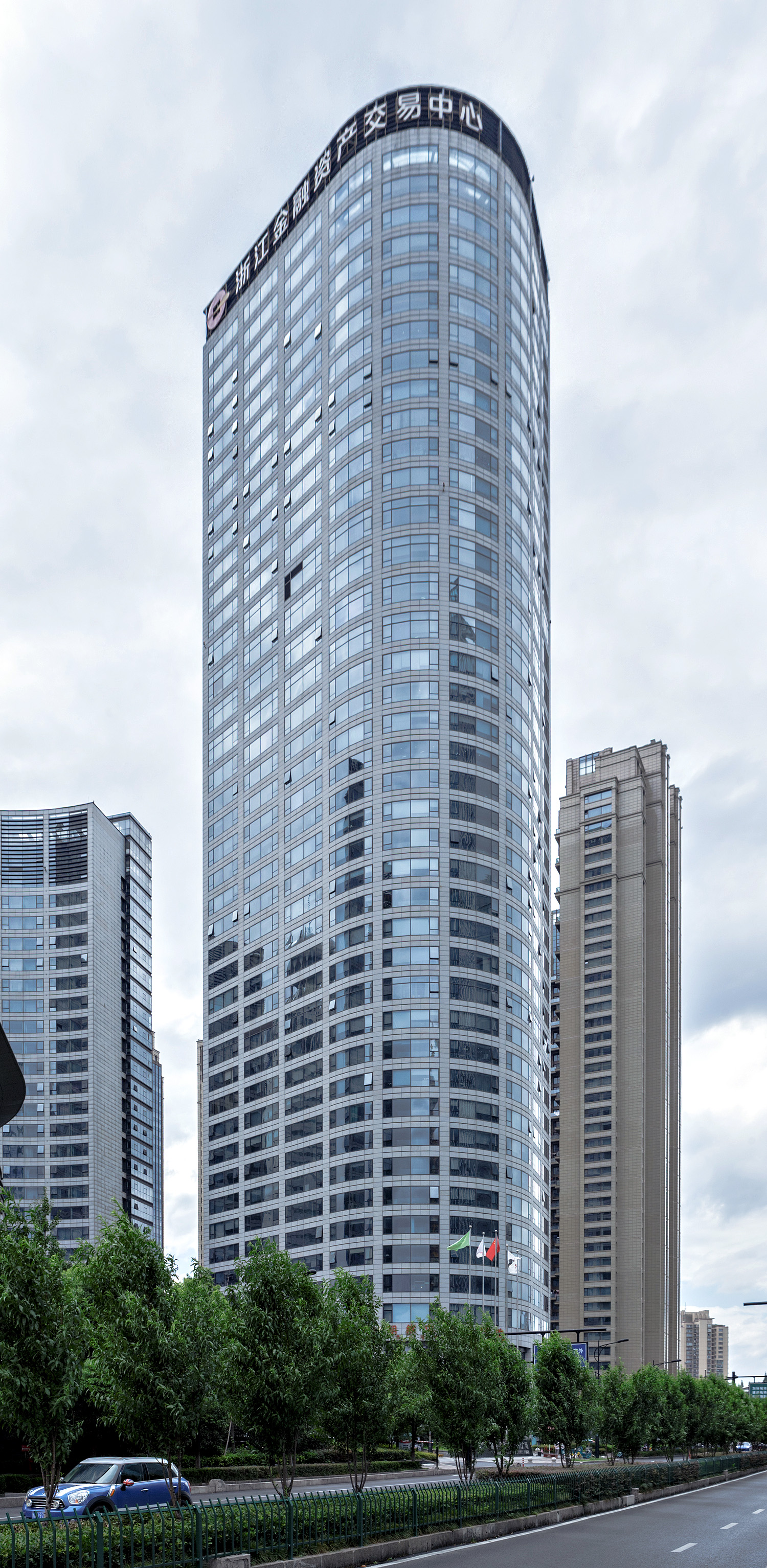 International Times Plaza Tower 2, Hangzhou - View from the east. © Mathias Beinling