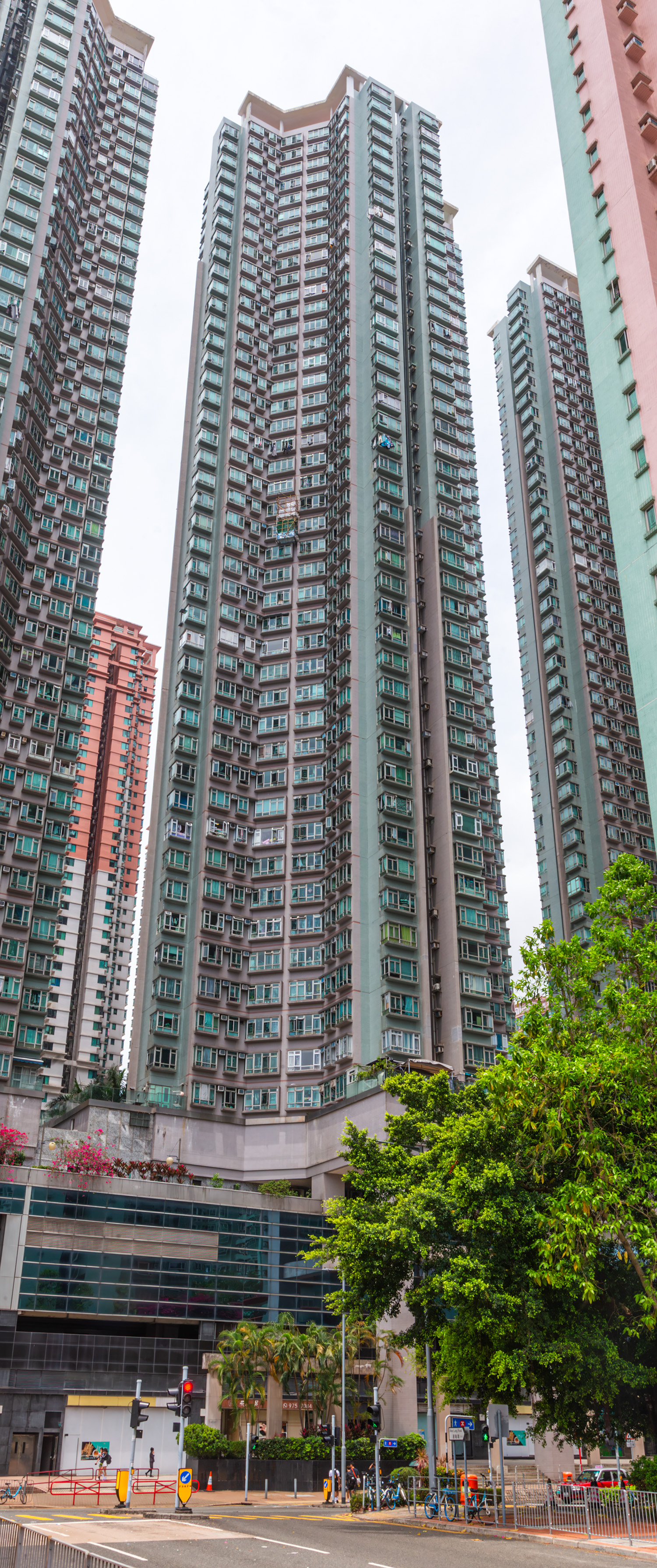 Metro City I Tower 4 - Looking up