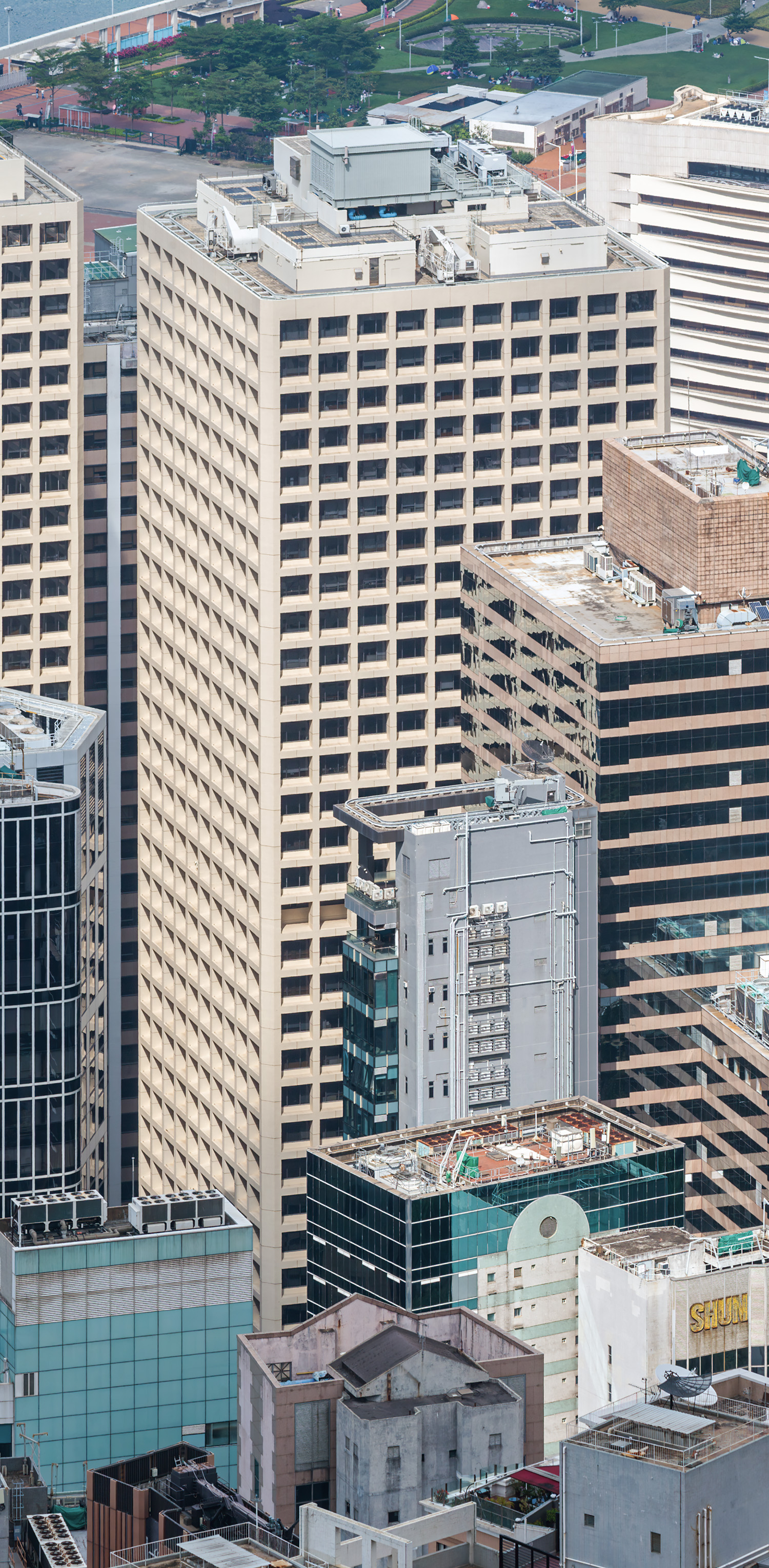 The Landmark Edinburgh Tower - View from Lugard Road