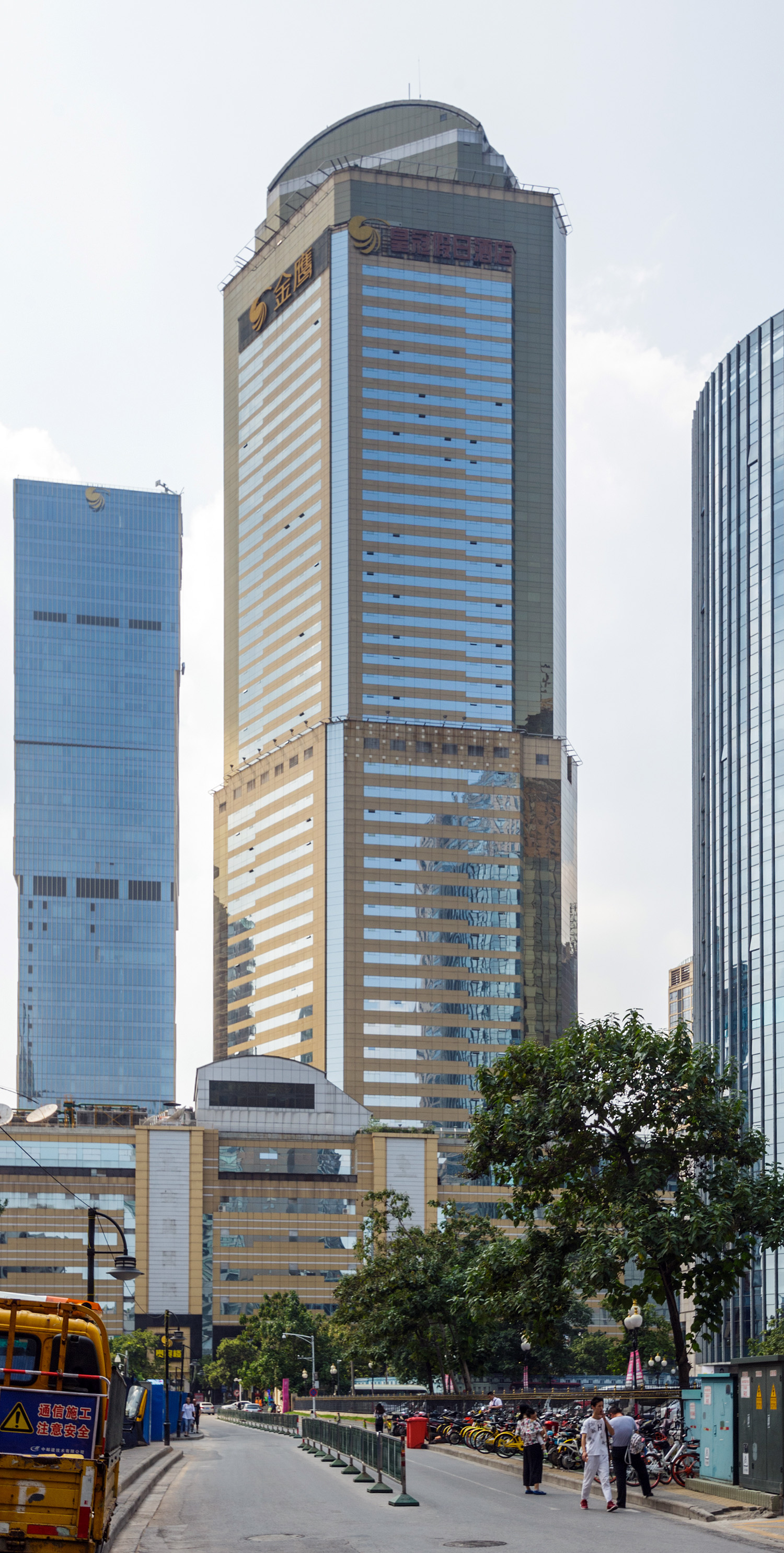 Golden Eagle International Plaza, Nanjing - View from the east. © Mathias Beinling