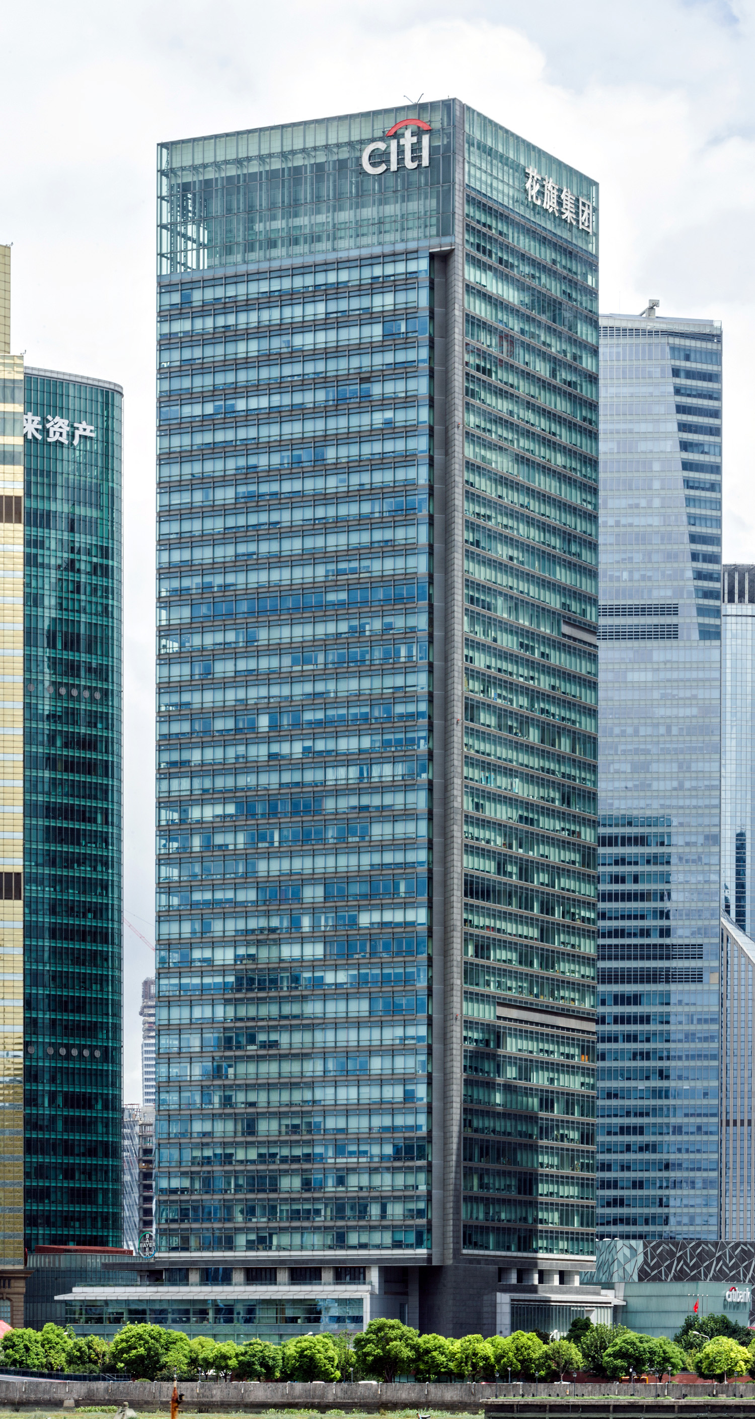 Citigroup Tower, Shanghai - View across Huangpu River. © Mathias Beinling