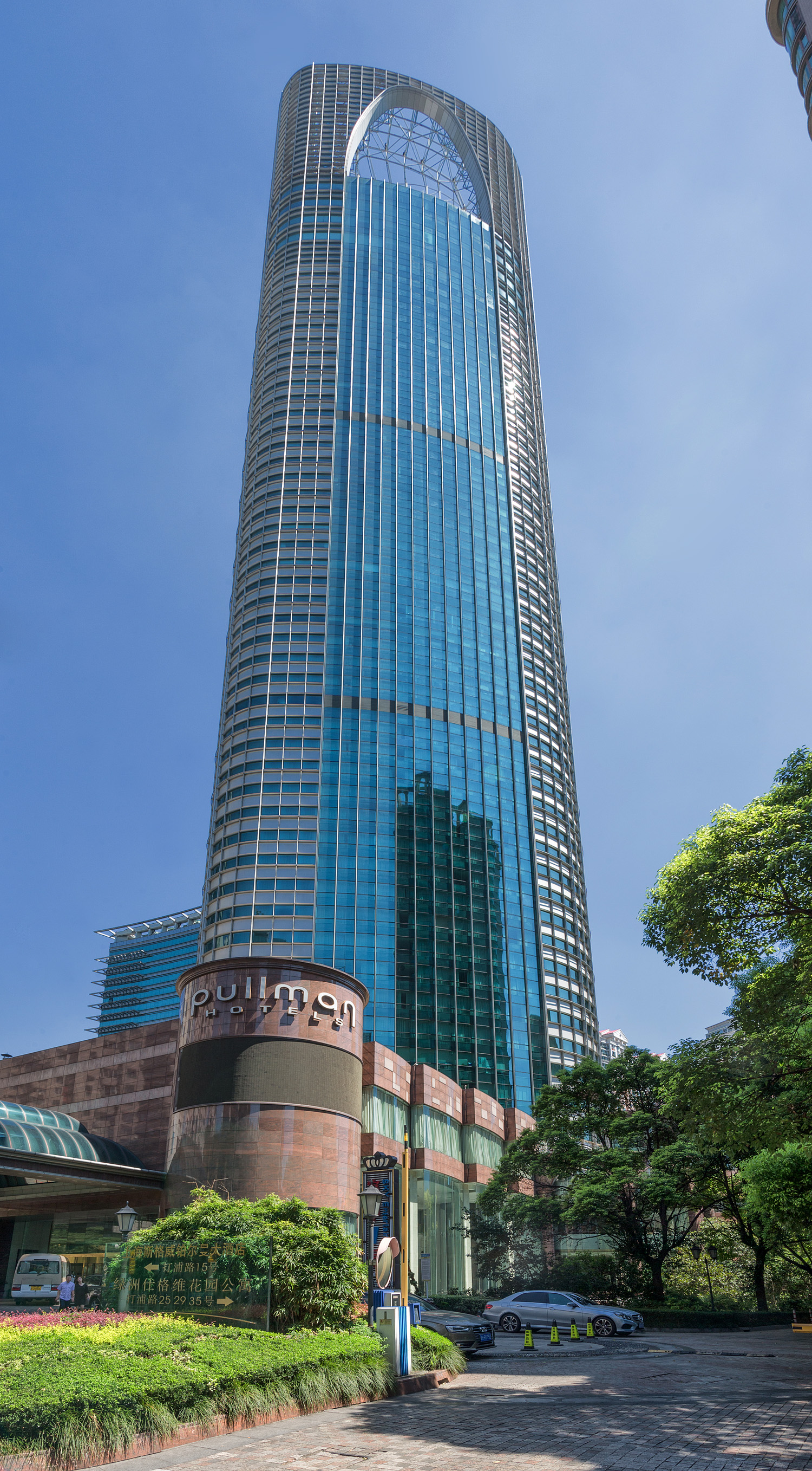 Pullman Shanghai Skyway Hotel, Shanghai - View from the southwest. © Mathias Beinling