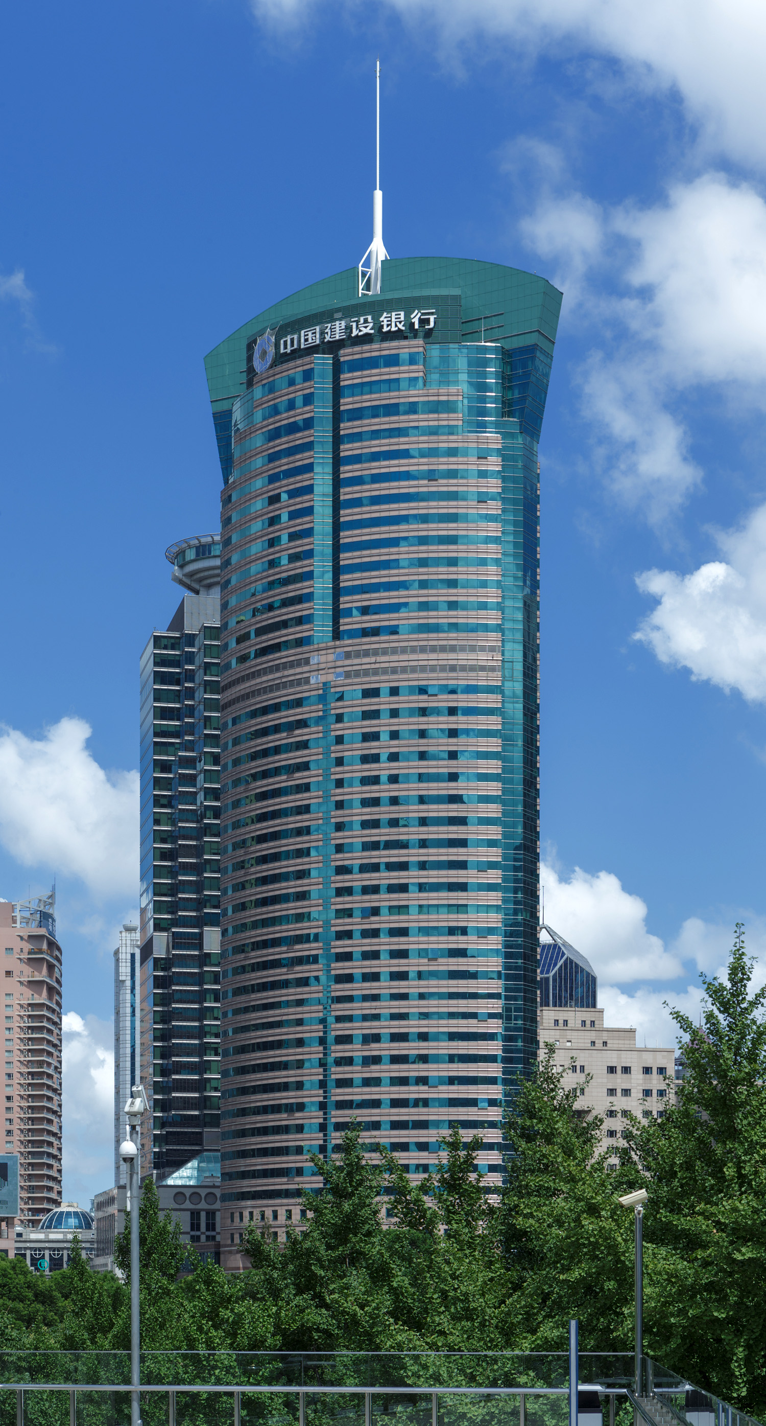 World Finance Tower, Shanghai - View from the southwest. © Mathias Beinling