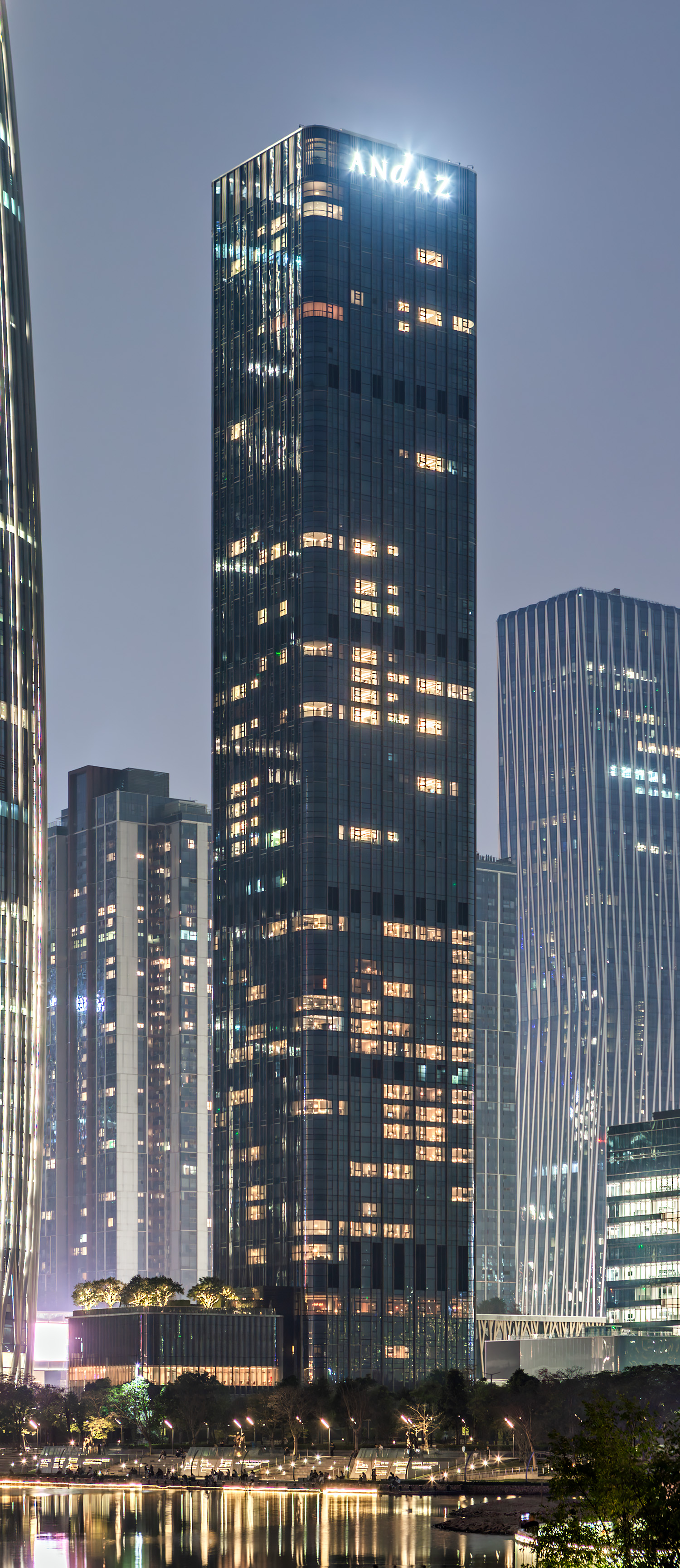 Andaz Shenzhen Bay, Shenzhen - View from the southeast. © Mathias Beinling