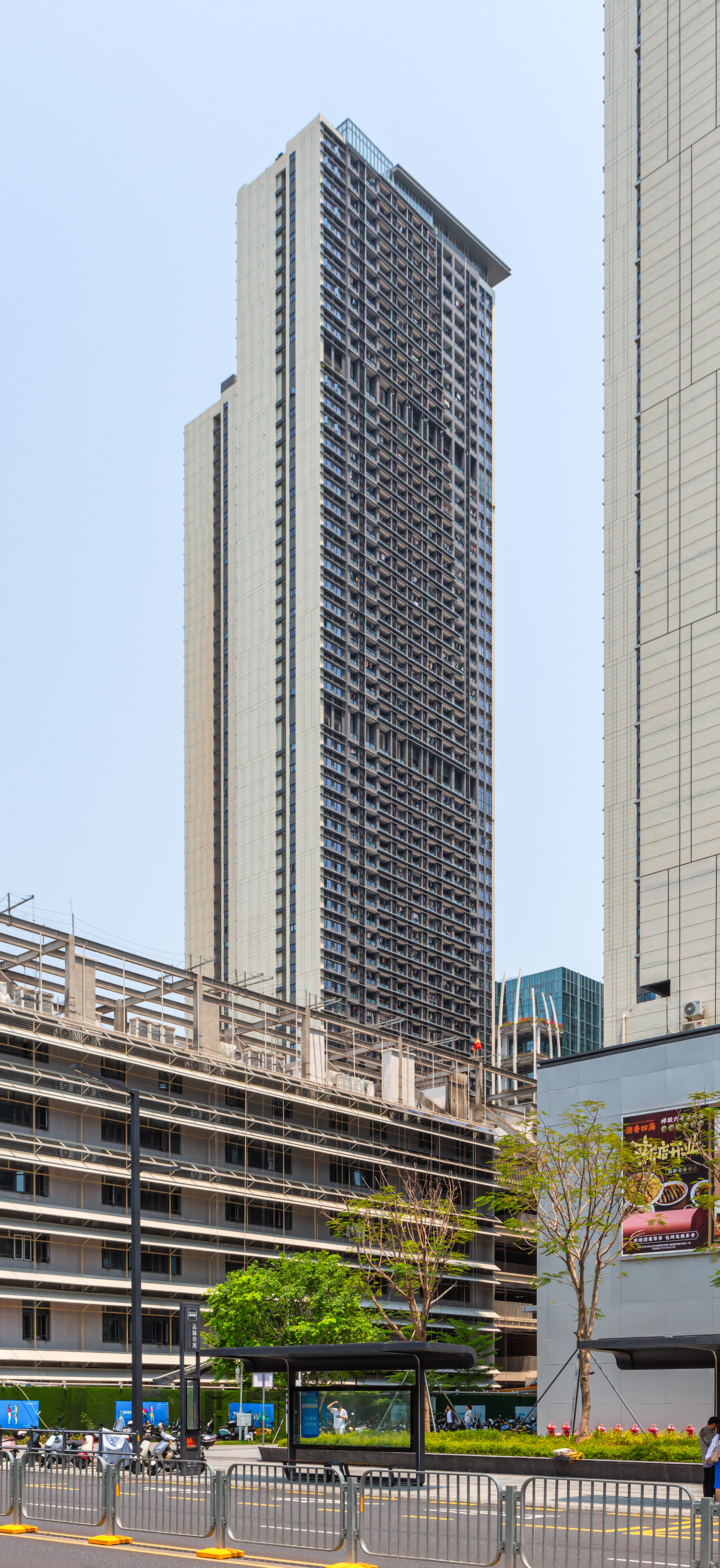 Anju High-Tech Garden North Tower 2, Shenzhen - View from the southwest. © Mathias Beinling