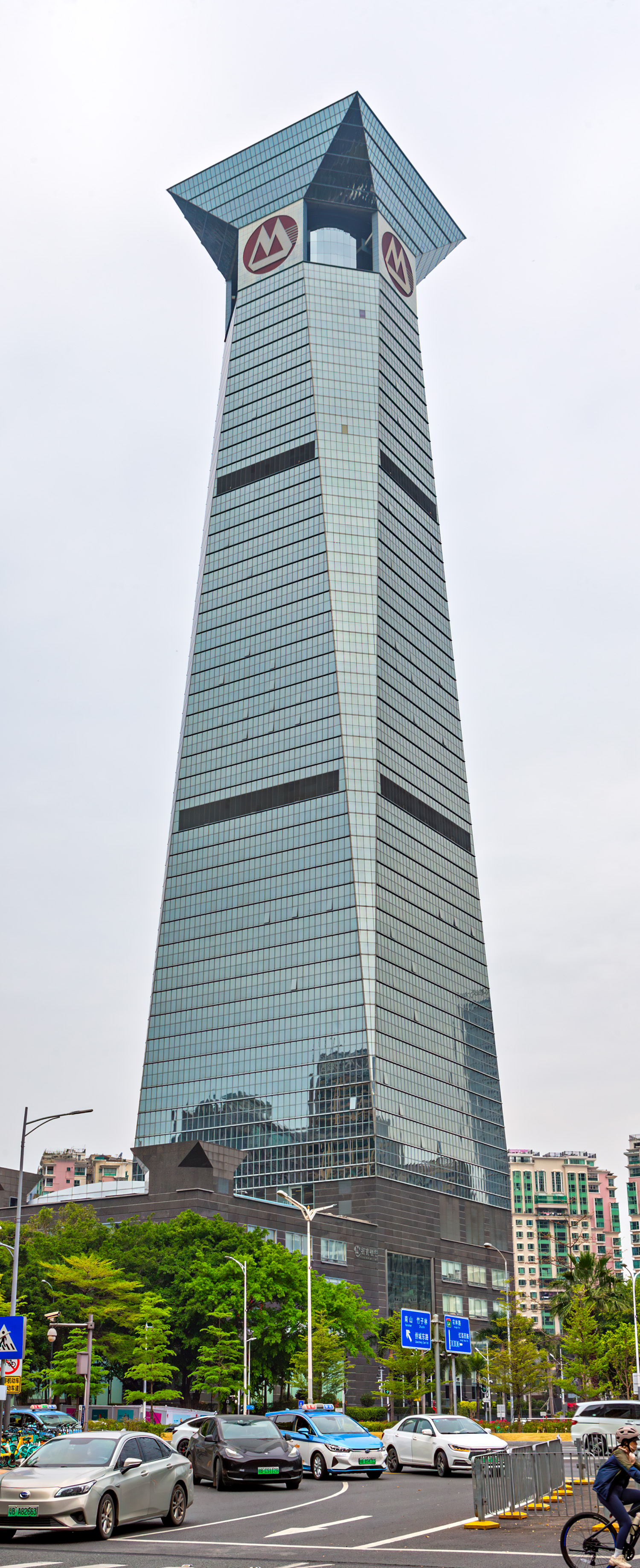 China Merchants Bank Tower, Shenzhen - View from the northeast. © Mathias Beinling