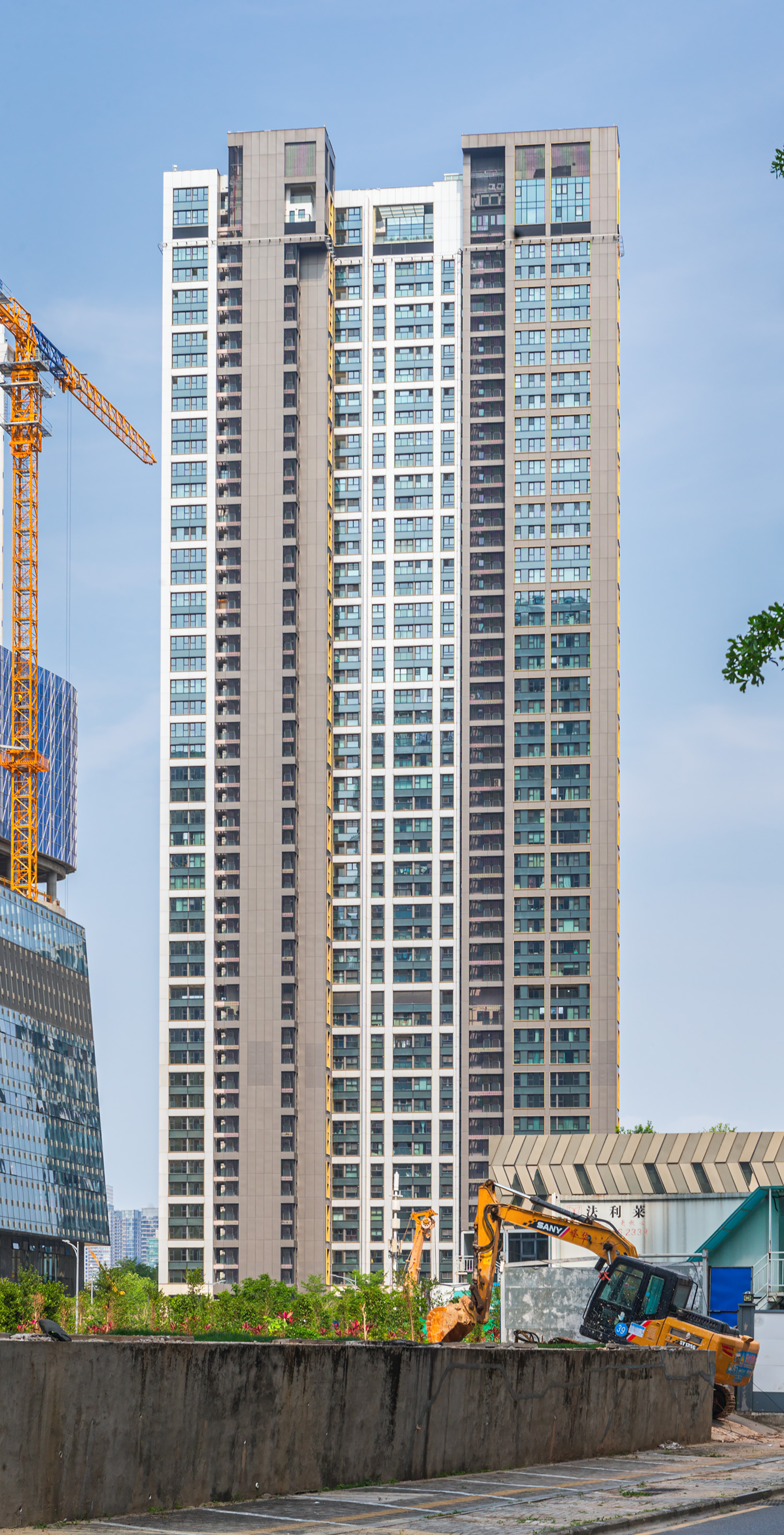 China Resources Shenzhen Bay Yuefu Phase 1 Tower 2 - View from the west