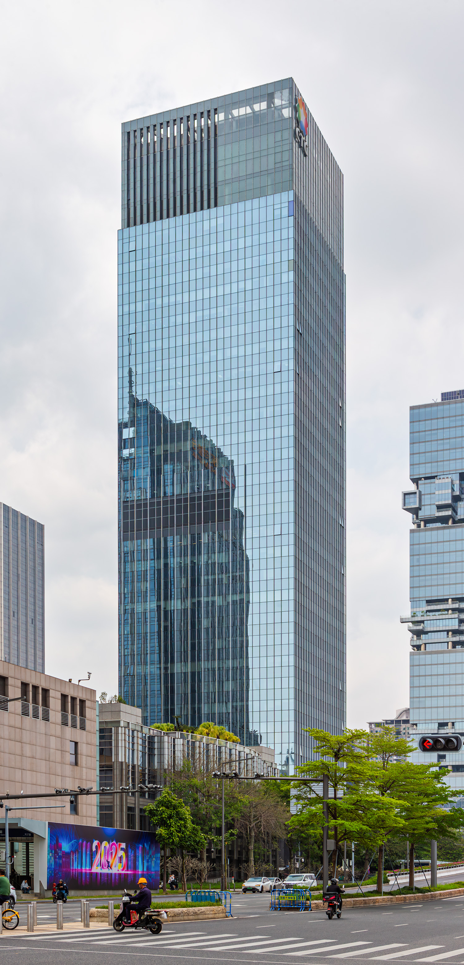 China Travel Tower, Shenzhen - View from the south. © Mathias Beinling
