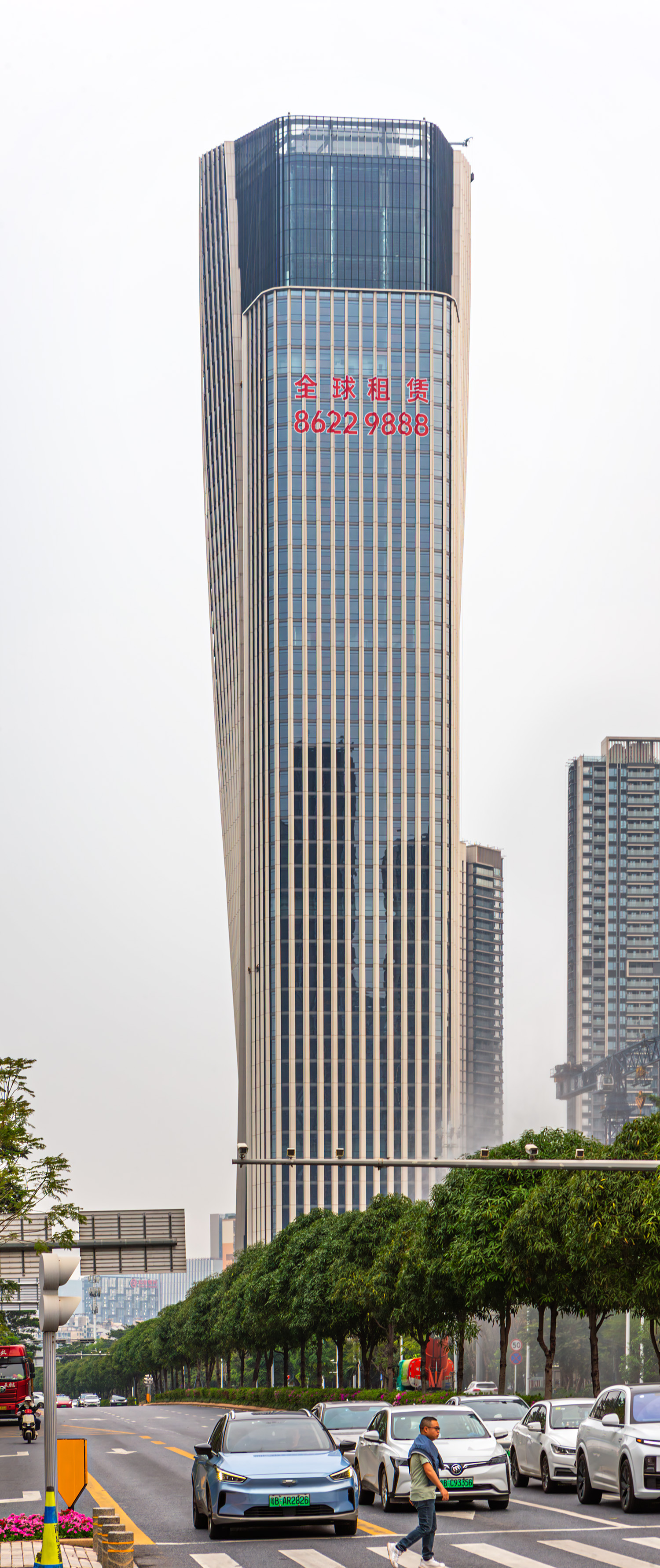 China Venture Capital Building A, Shenzhen - View from the south. © Mathias Beinling