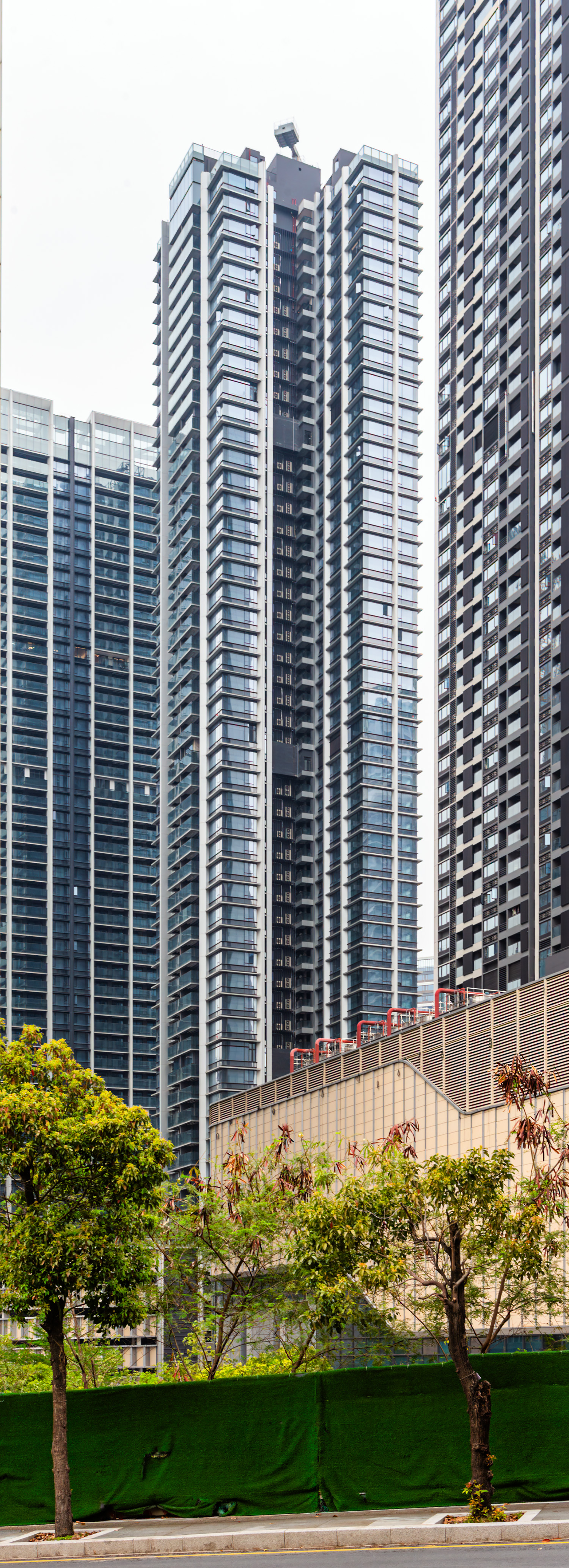 Chiwanhui Plaza Tower 3, Shenzhen - View from the south. © Mathias Beinling